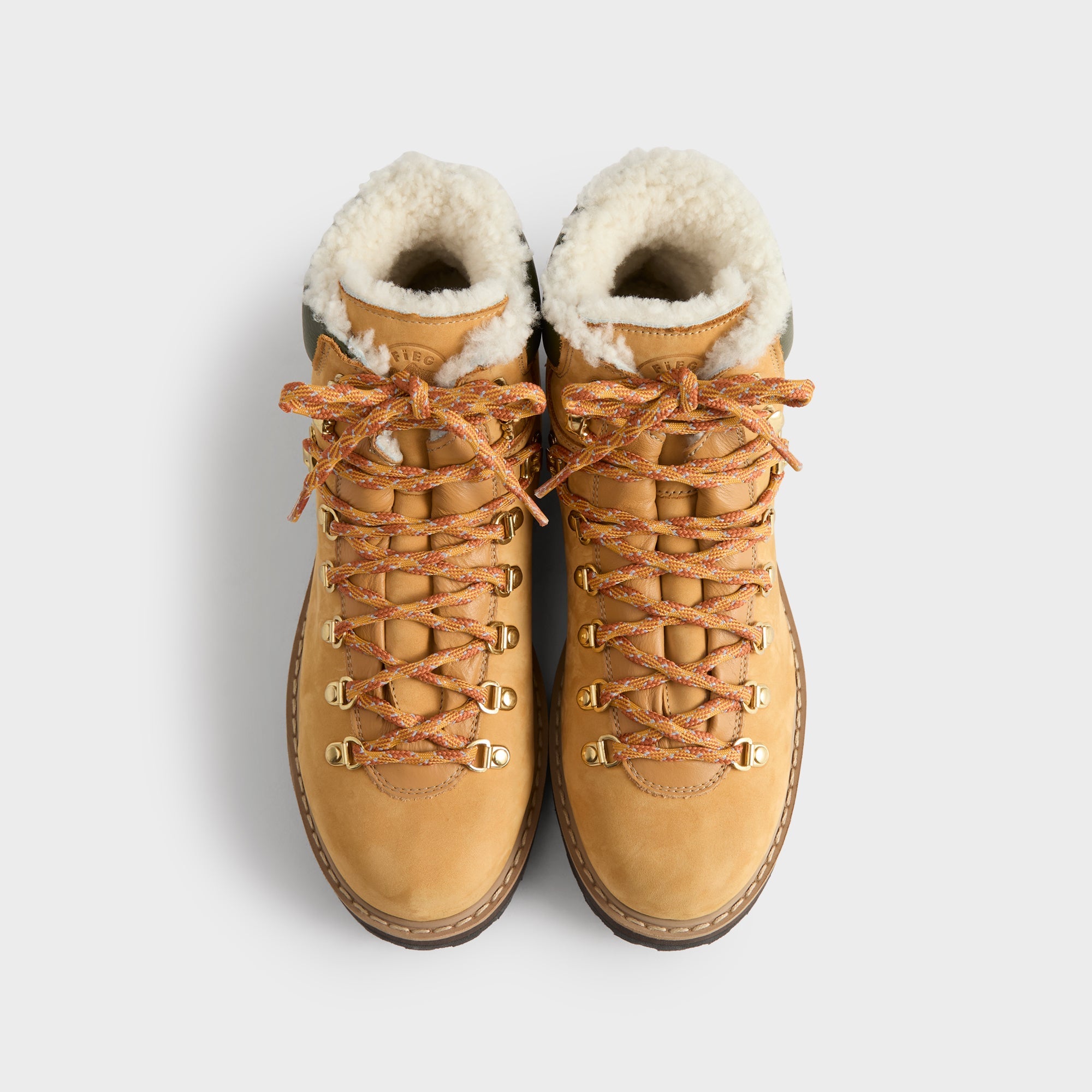 KITH キス Diemme Ronnie Fieg Balbi Shearling スウェード ラバーソール ボア シアリング サイドゴアブーツ ホワイト Ronnie Fieg for Diemme Roccia Vet Shearling - Wheat – Kith UK