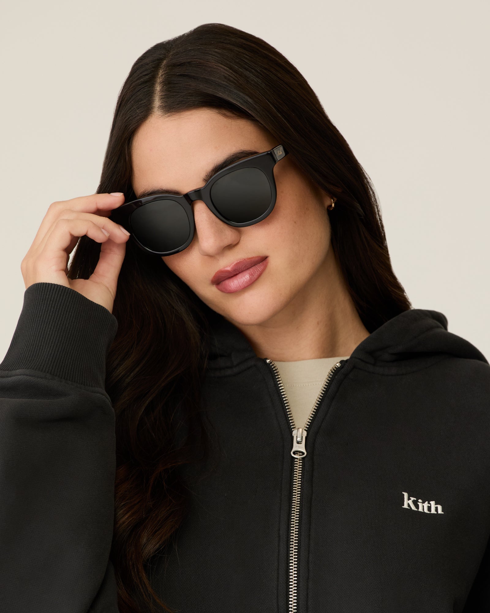 gid://shopify/MediaImage/43840984744212