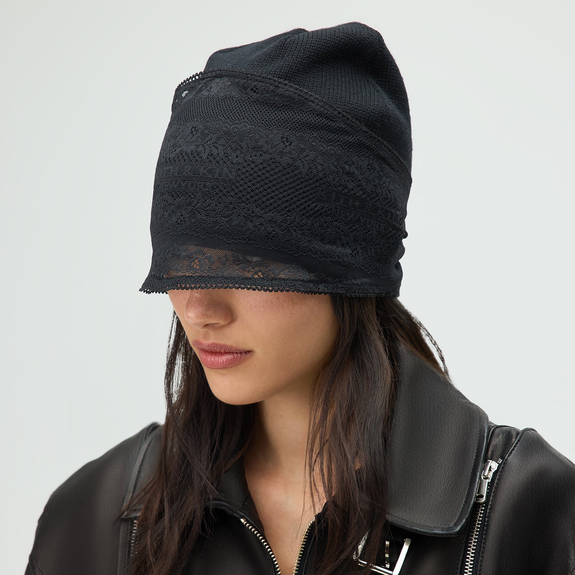 Lisa for Kith Women Cuffless Beanie With Lace Veil - Black – Kith UK