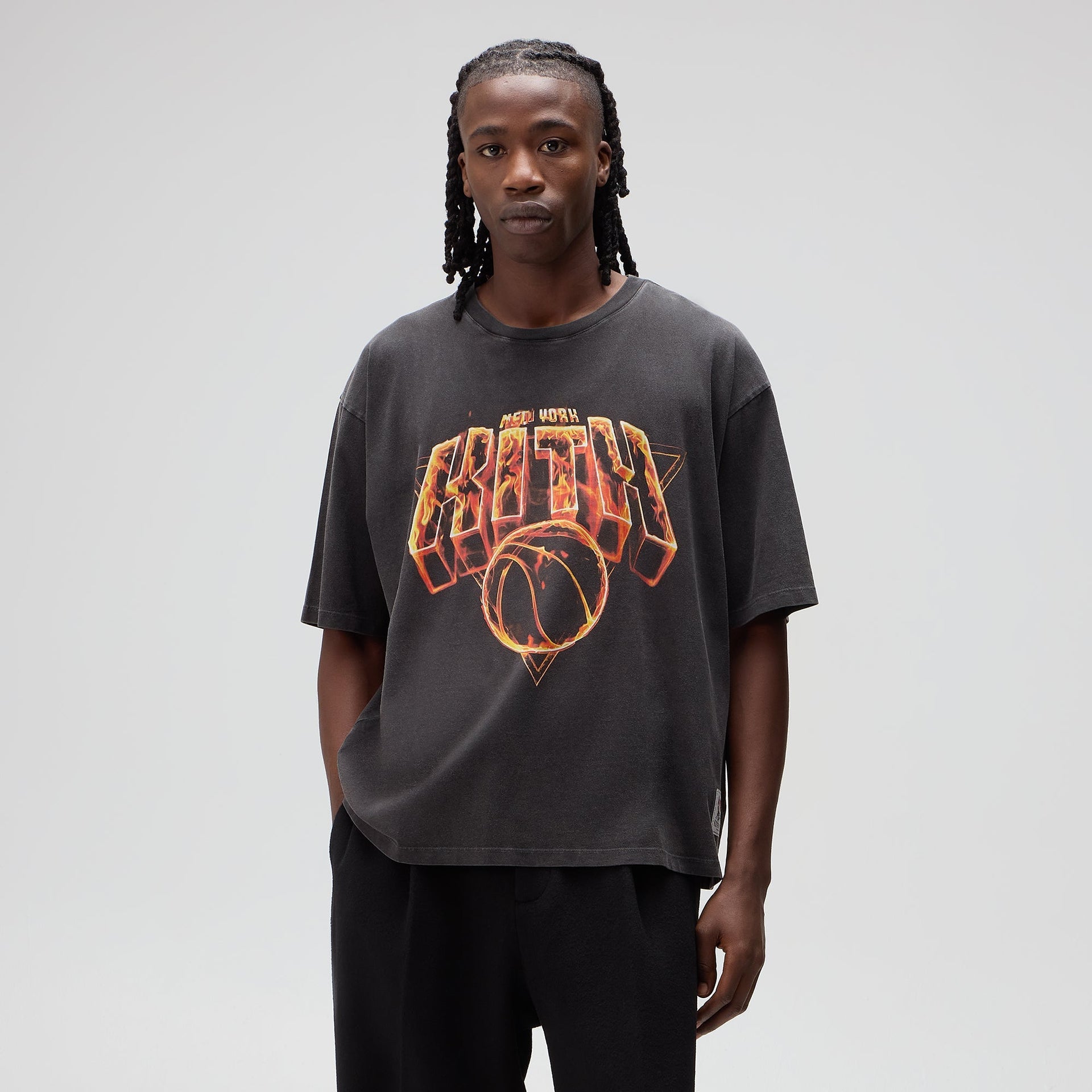 Kith for the New York Knicks Fire Vintage Jones Tee - Black