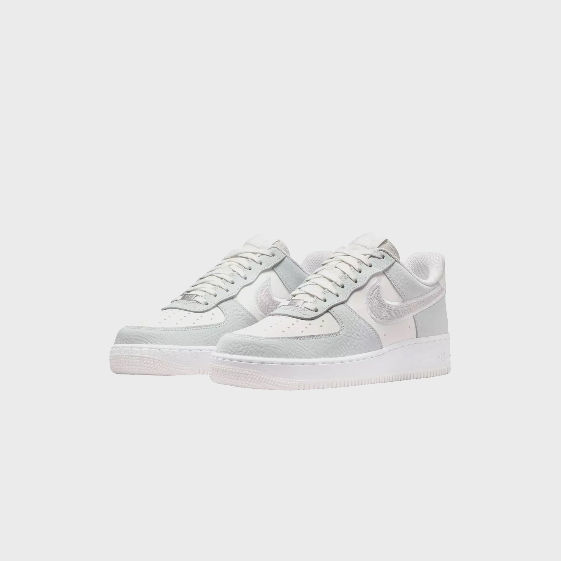 Nike Air Force 1 '07 LV8 - Summit White / White / Vast Grey