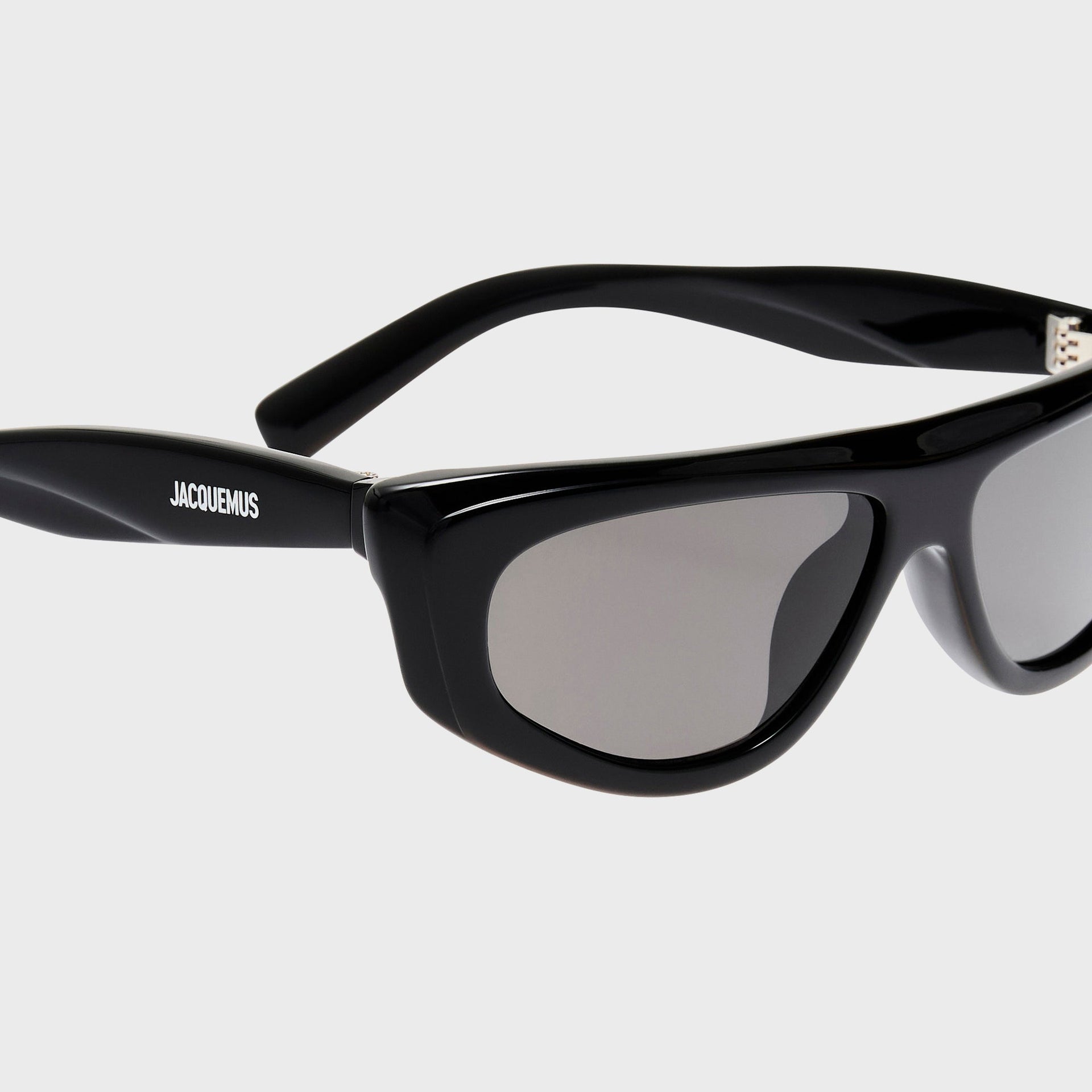 Jacquemus Casco Sunglasses in Black