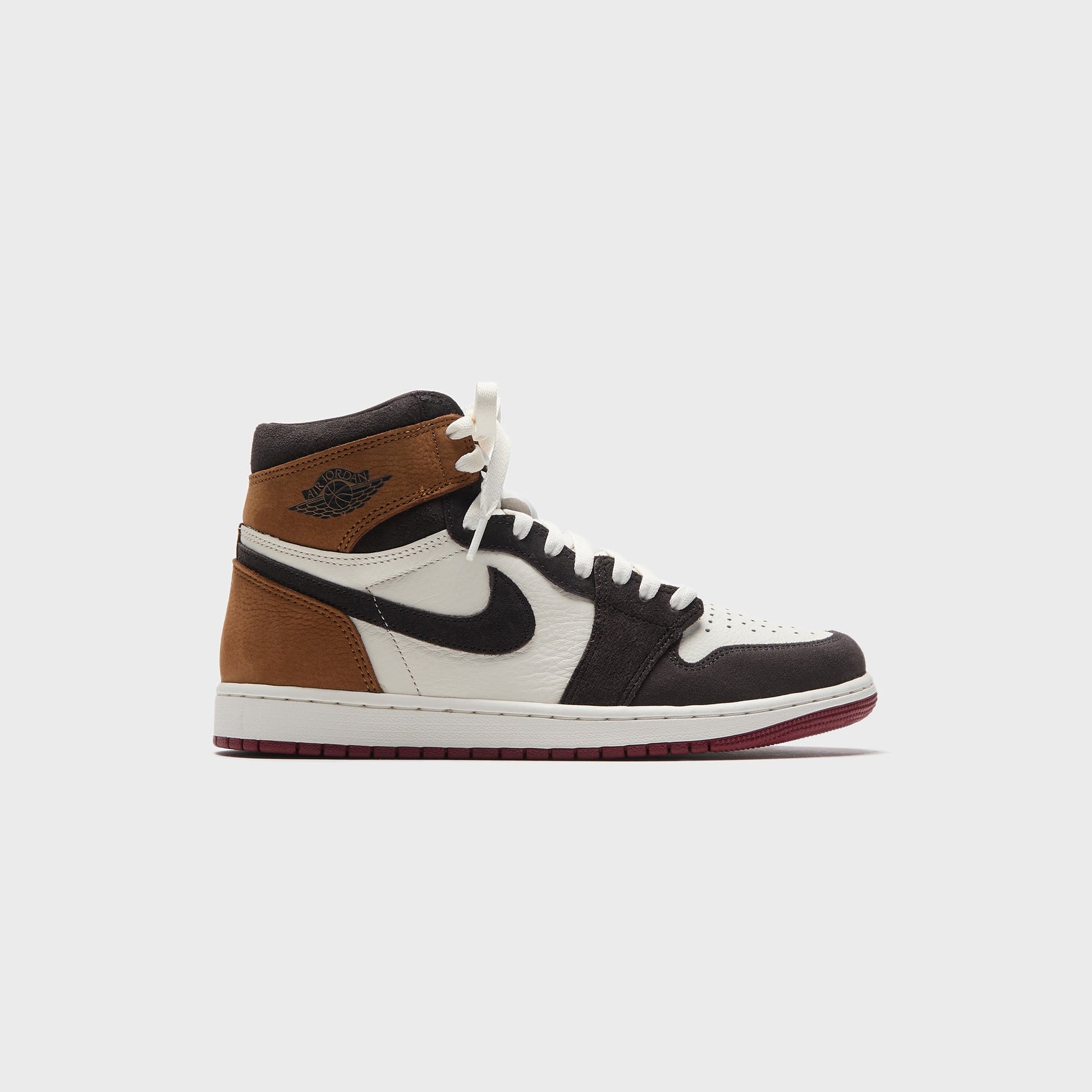Jordan Air Jordan 1 High OG - Shadow Brown / Soft Pearl / Light British Tan / Team Red