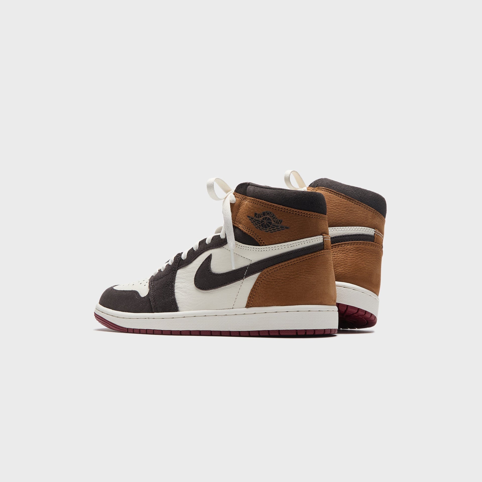 Jordan Air Jordan 1 High OG - Shadow Brown / Soft Pearl / Light British Tan / Team Red