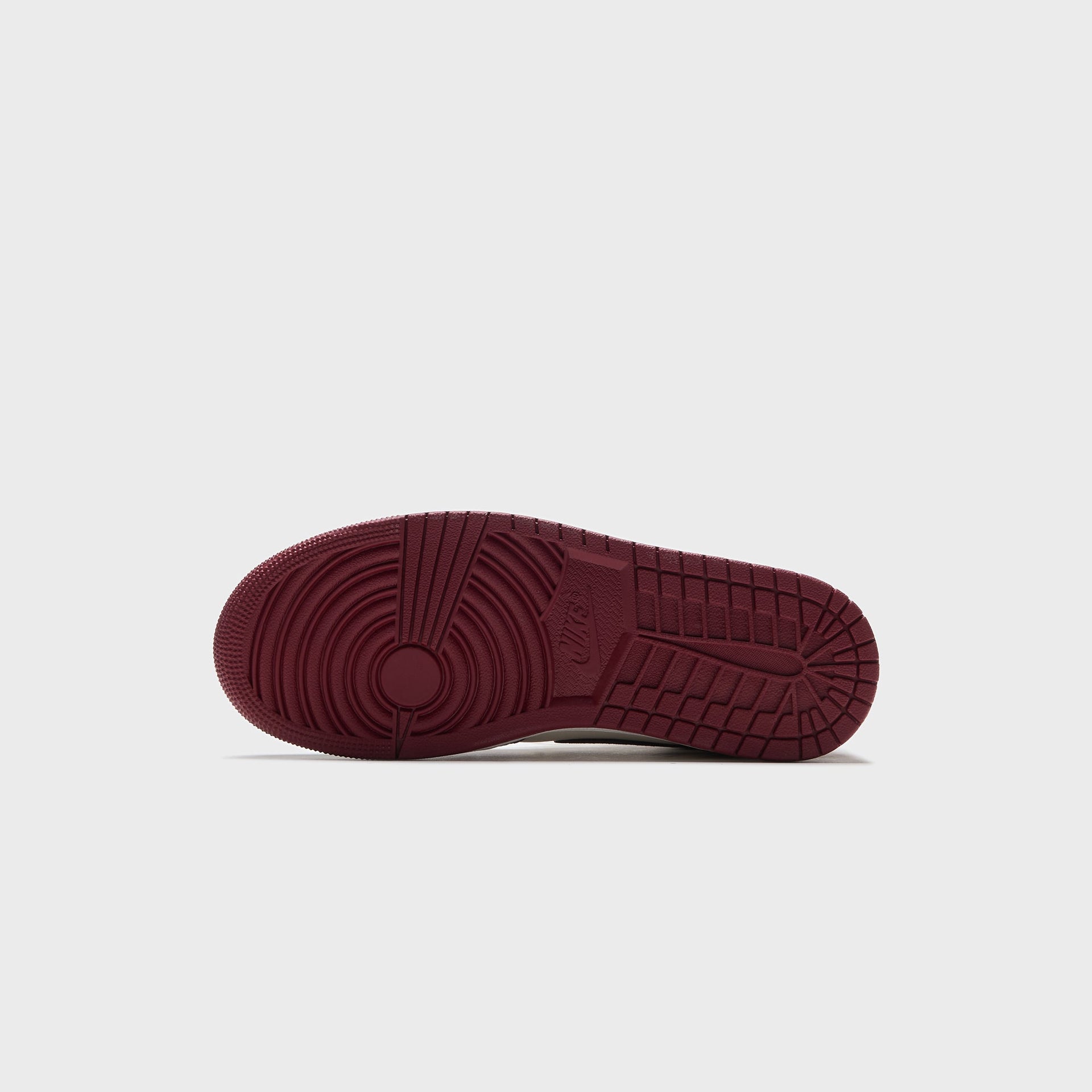 Jordan Air Jordan 1 High OG - Shadow Brown / Soft Pearl / Light British Tan / Team Red