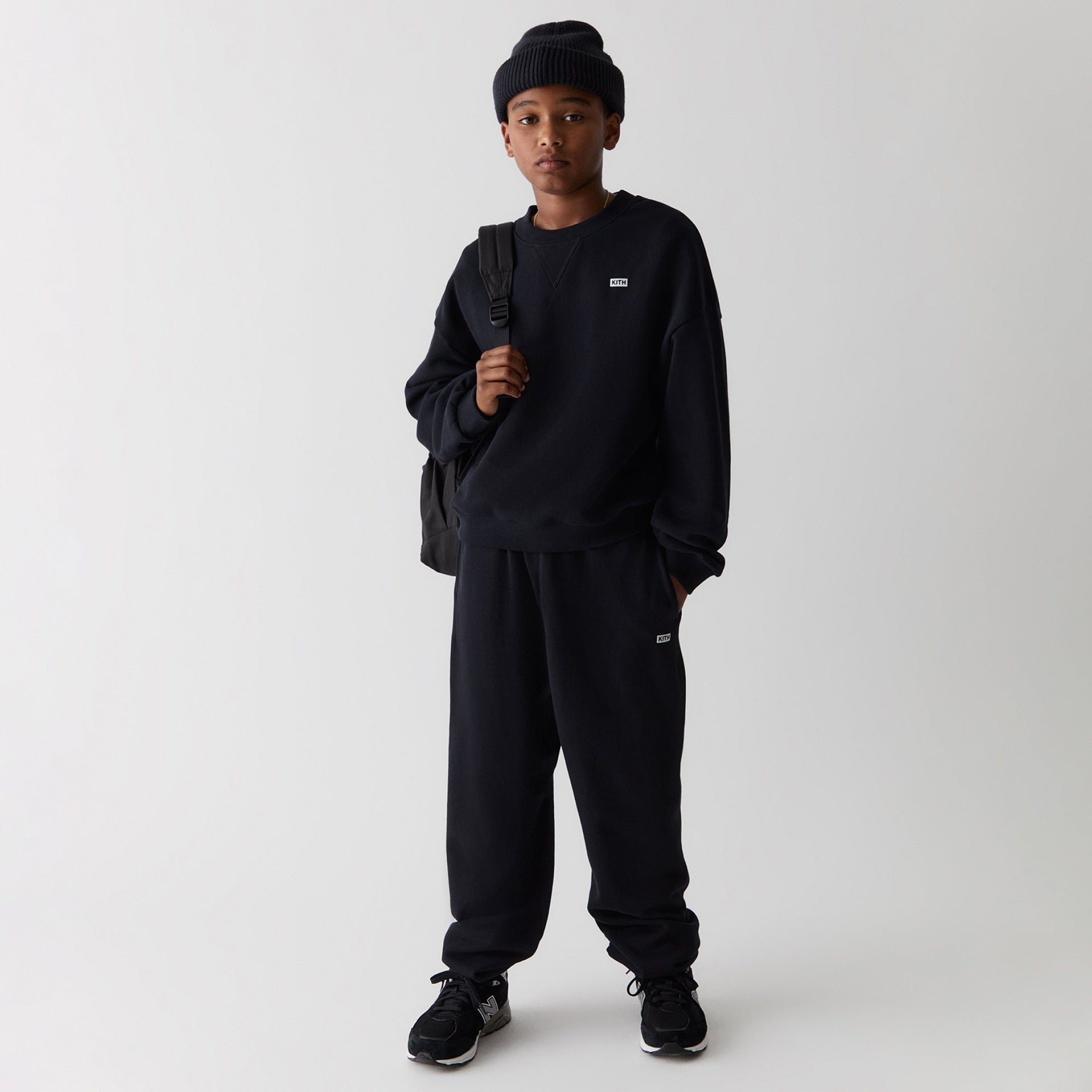 gid://shopify/MediaImage/46808675352852