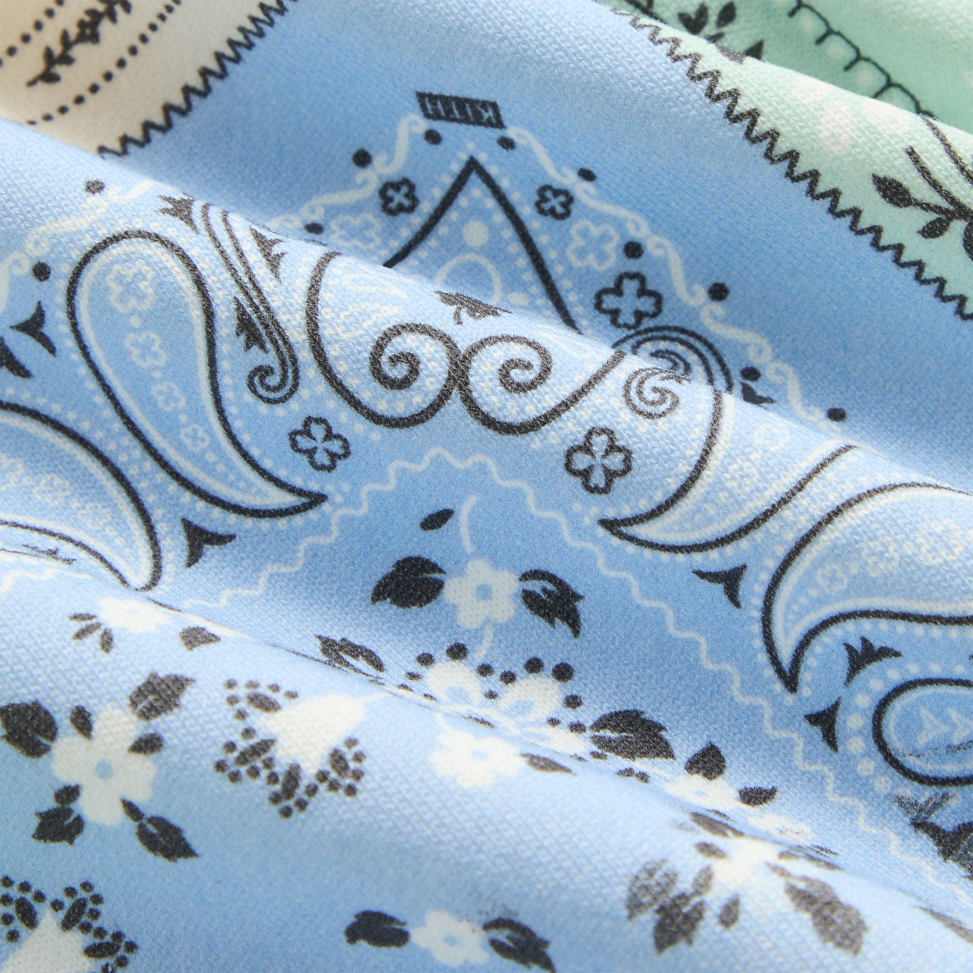 Kith Kids Deconstructed Bandana Nelson Short - Wilde