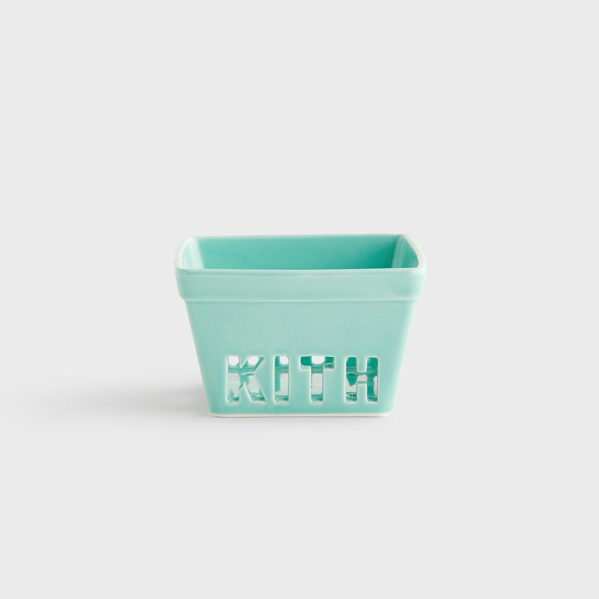 Kith Treats Farmers Market Ceramic Pint Basket - Mykonos