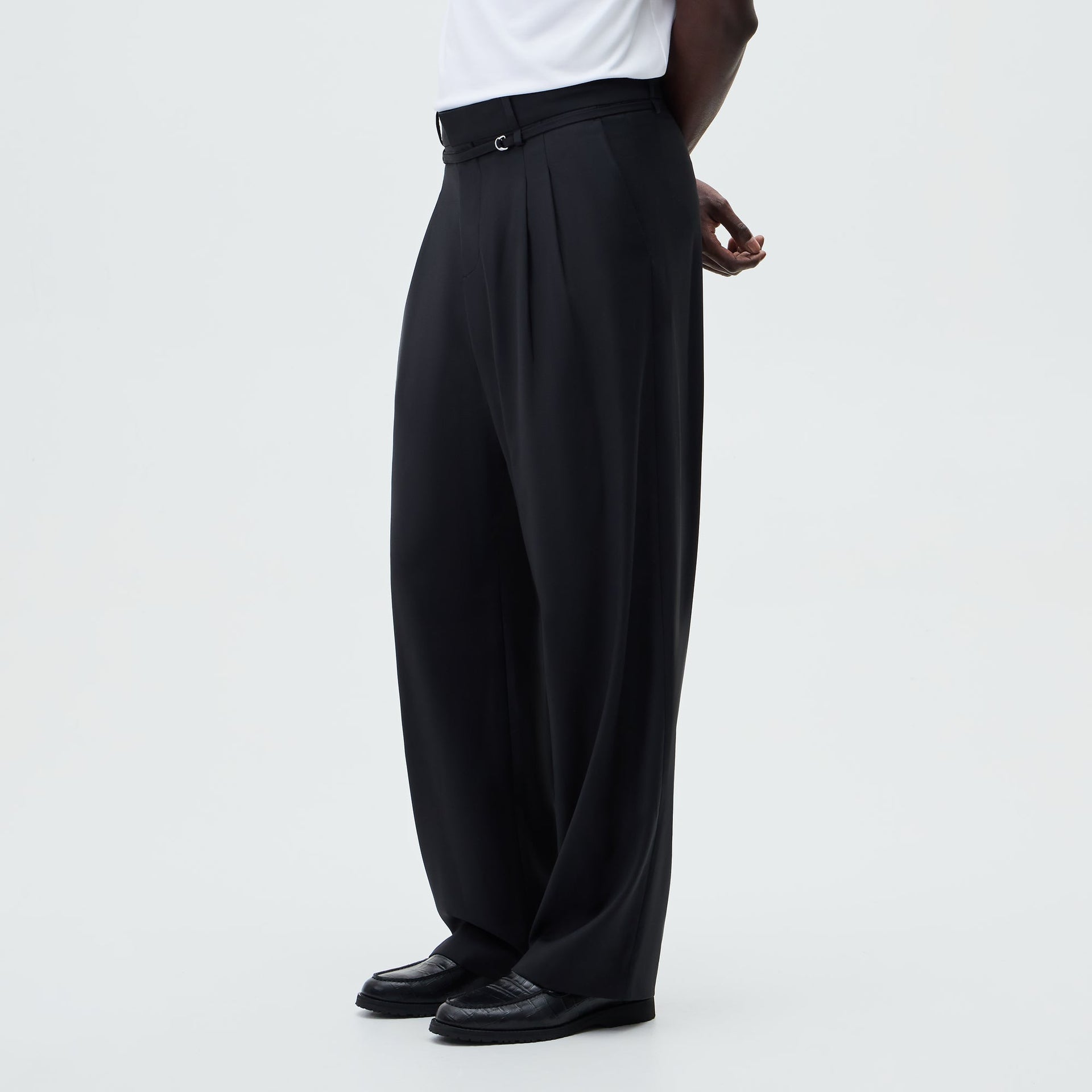 &Kin Tropical Wool Eli Pleated Trouser - Black