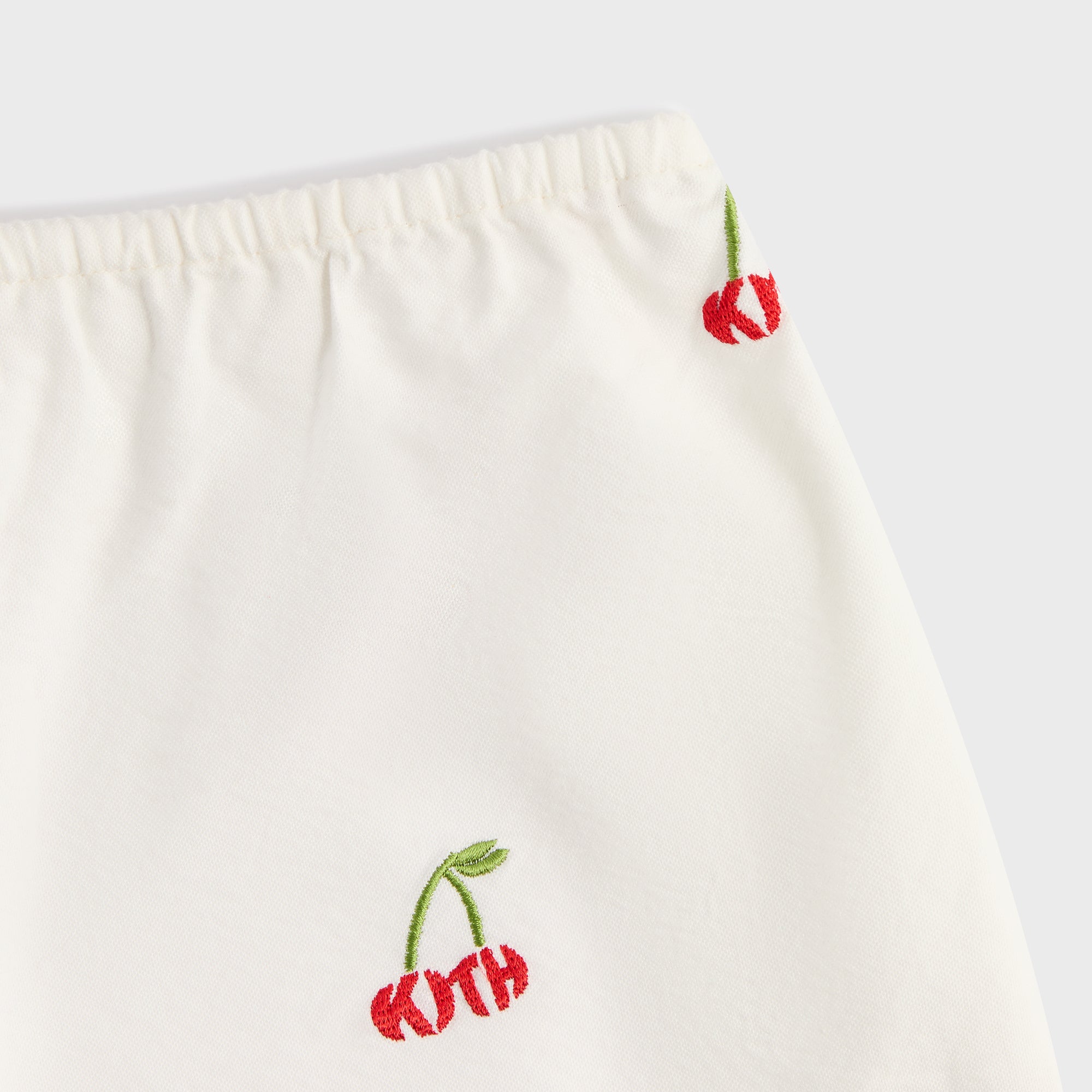 Kith Women Esbe Cherry Oxford Micro Short - White – Kith UK