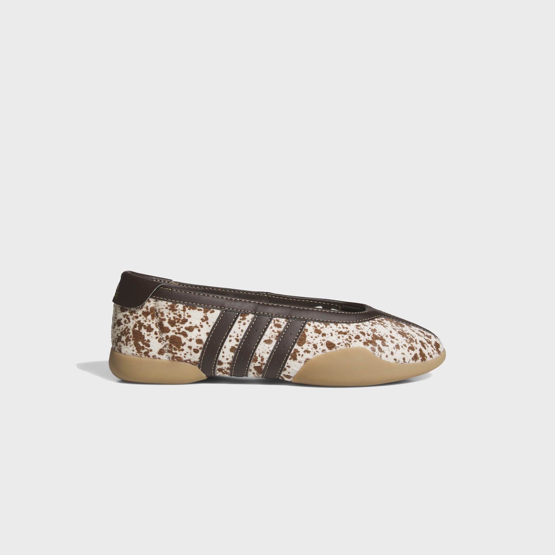 adidas WMNS Taekwondo Mei Ballet - Off White / Dark Brown / Gum