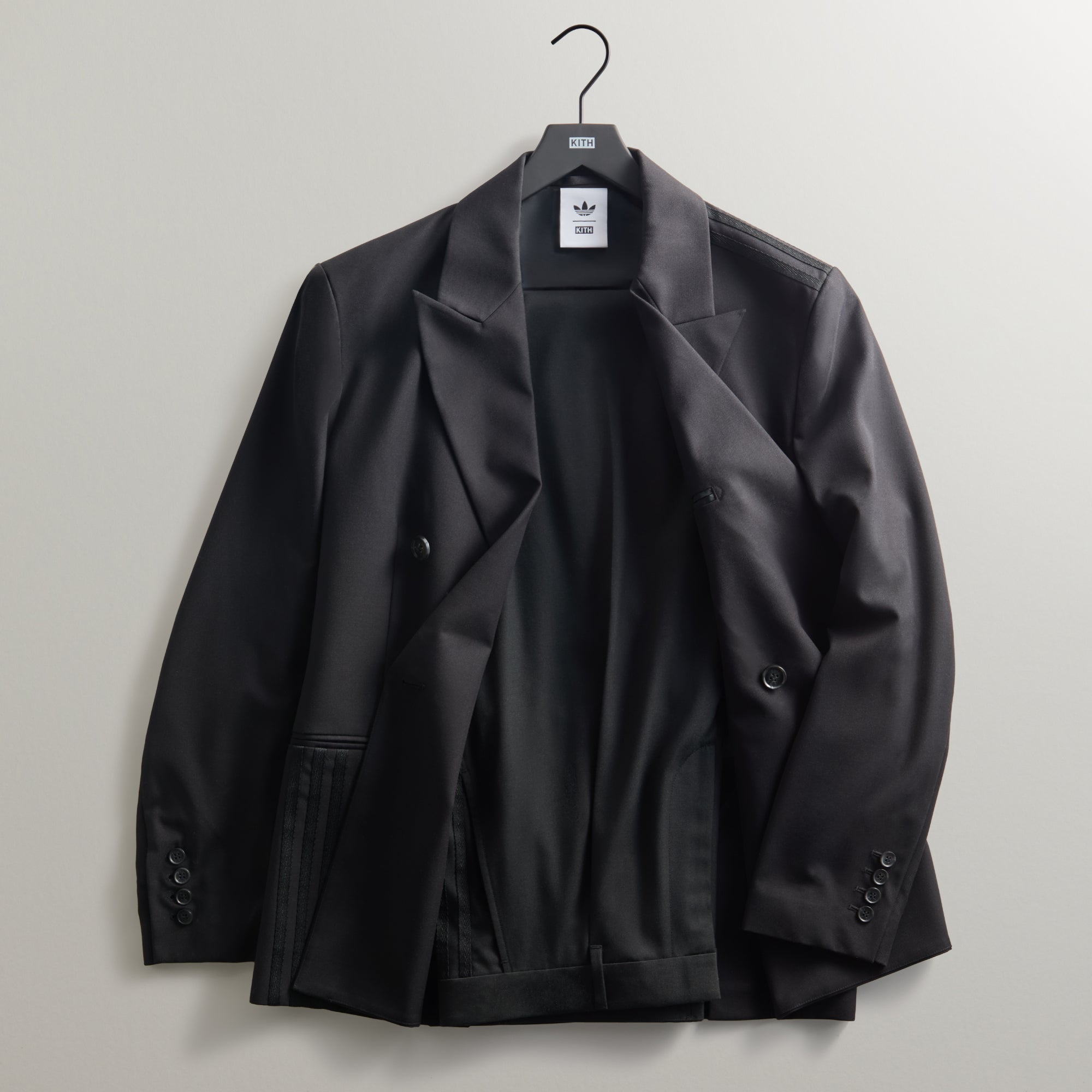 Kith for On Core Jacket - Midnight – Kith UK