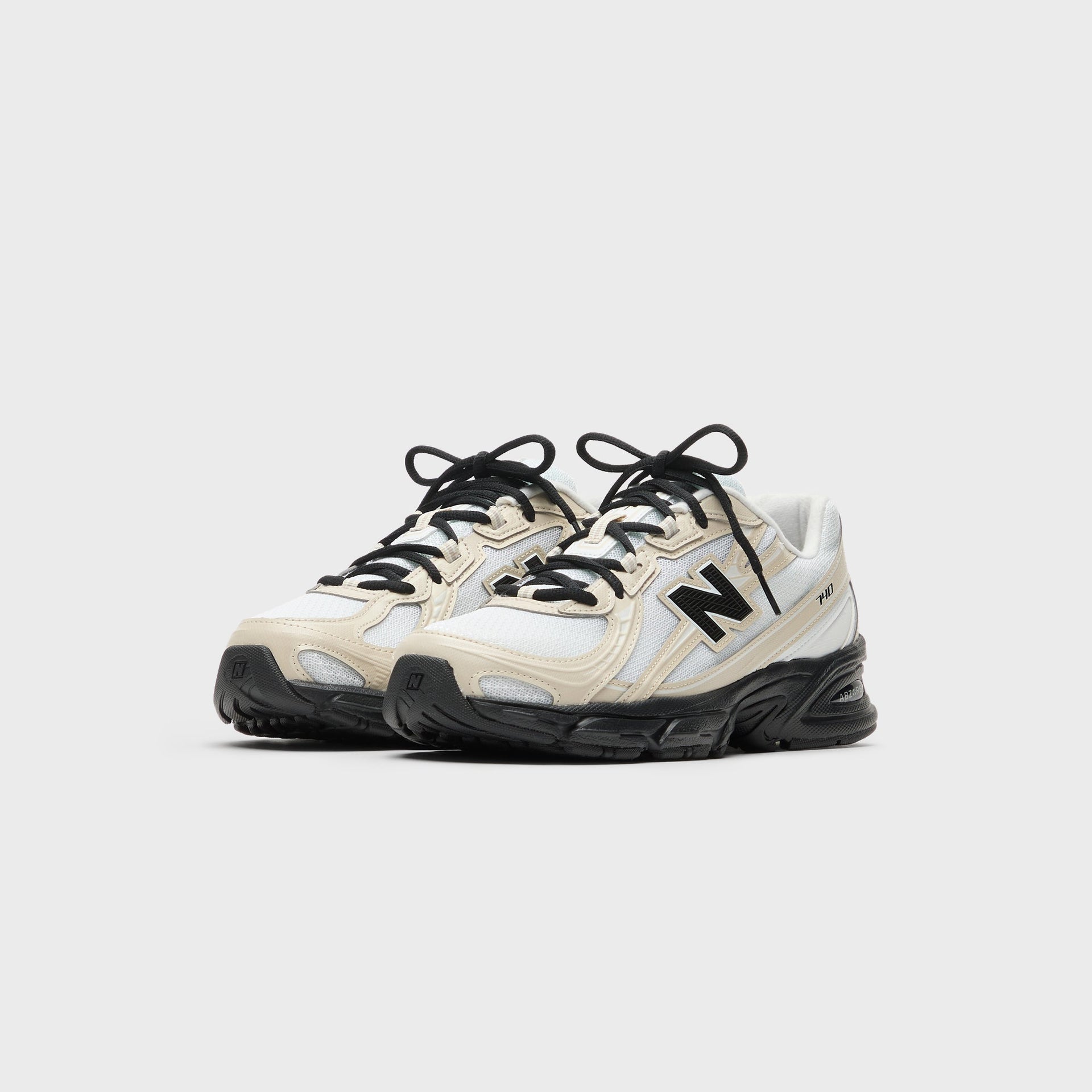 New Balance 740 - Timberwolf White