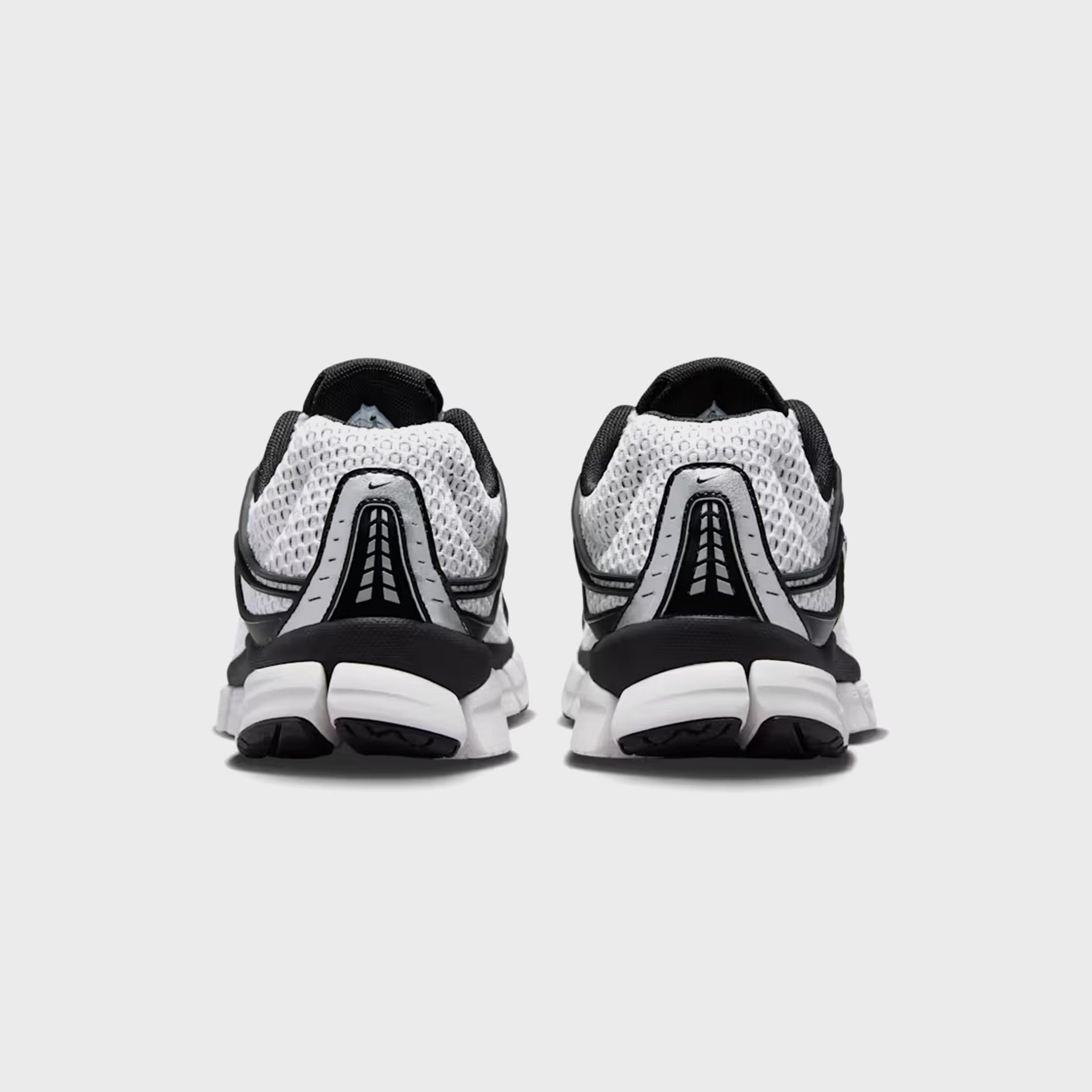 Nike Zoom Skylon 11 - Summit White / Black / Light Smoke Grey / Metallic Silver