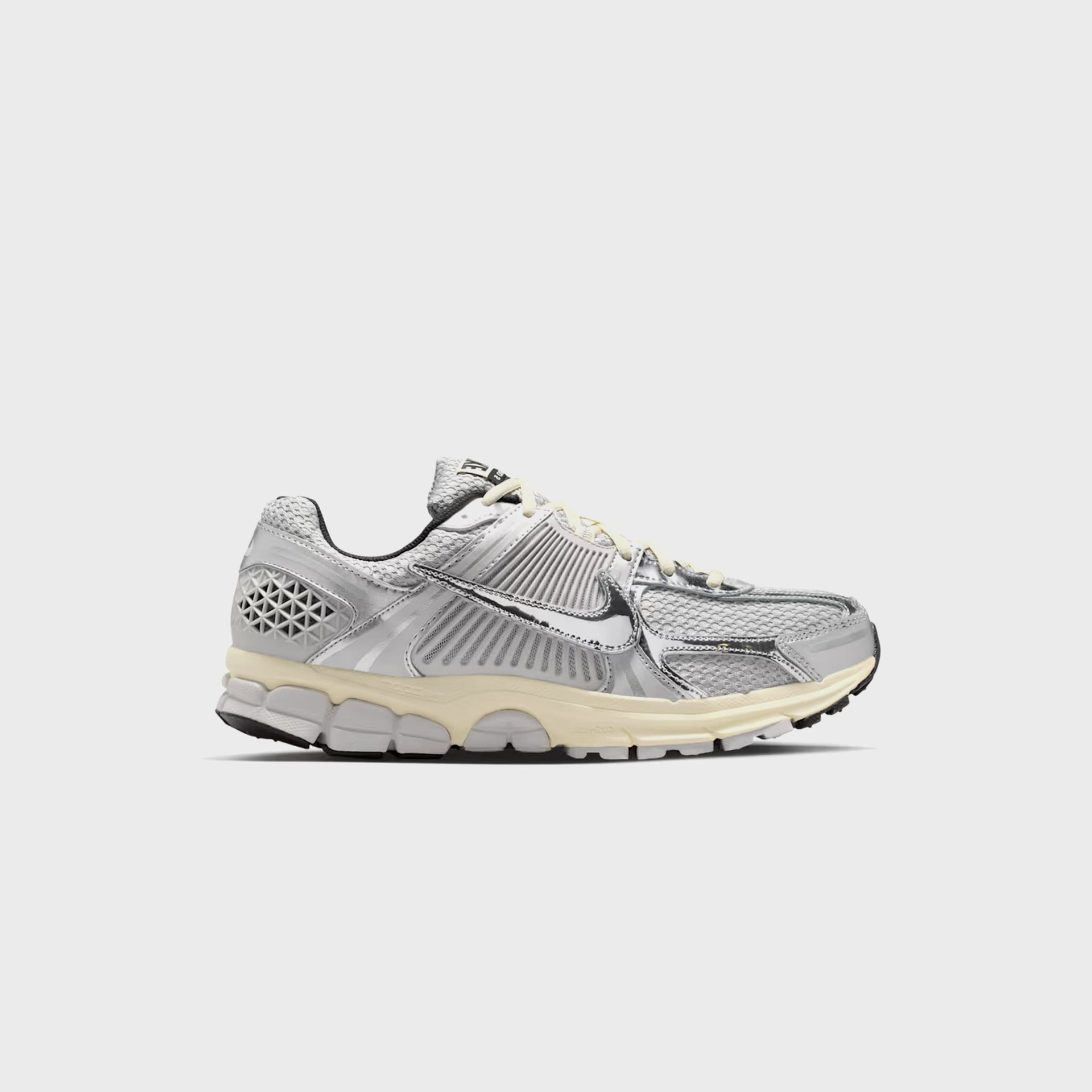 Nike Zoom Vomero 5 - Grey Fog / Chrome / Metallic Silver