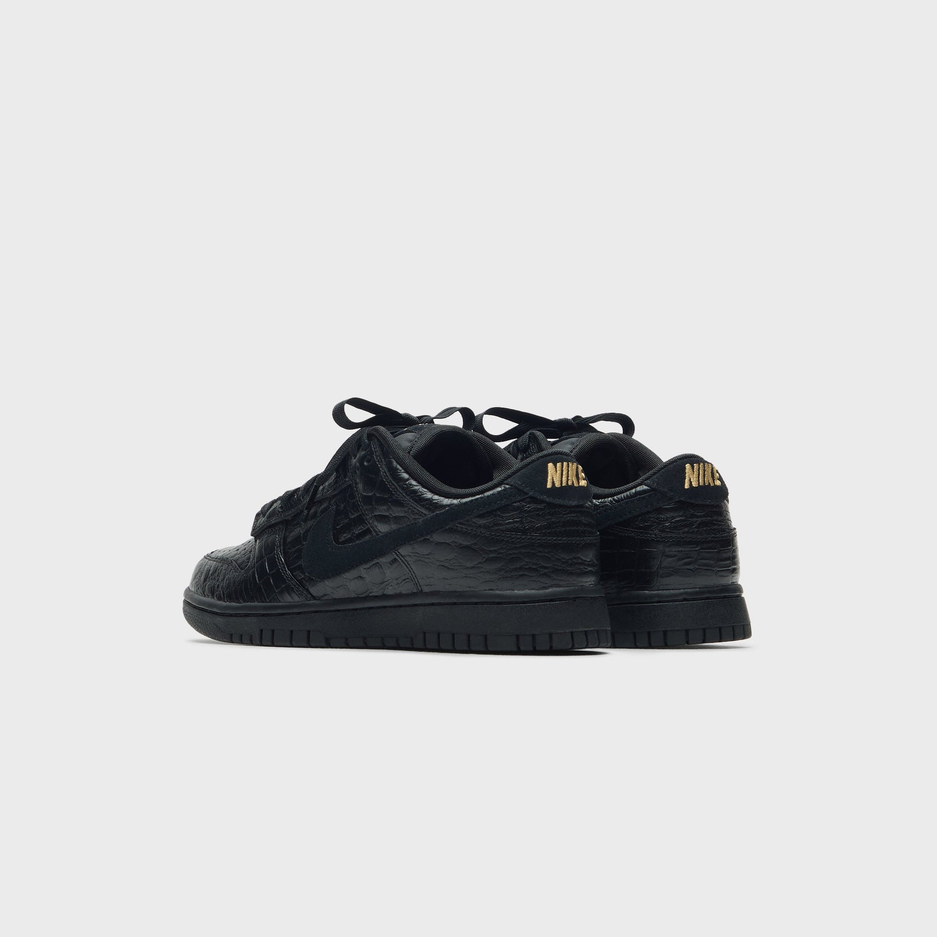 Nike WMNS Dunk Low - Black / Black / Metallic Gold / Off Noir