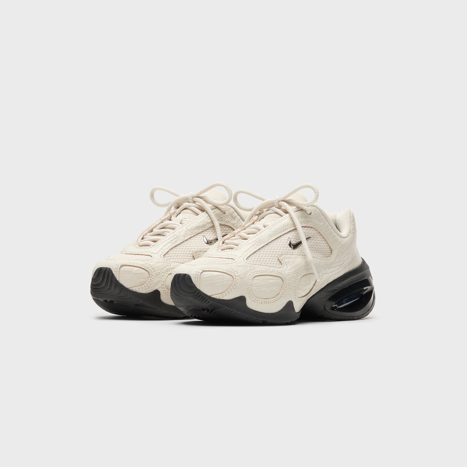 Nike WMNS Air Max Muse SE - Light Orewood Brown / Metallic Silver / Black