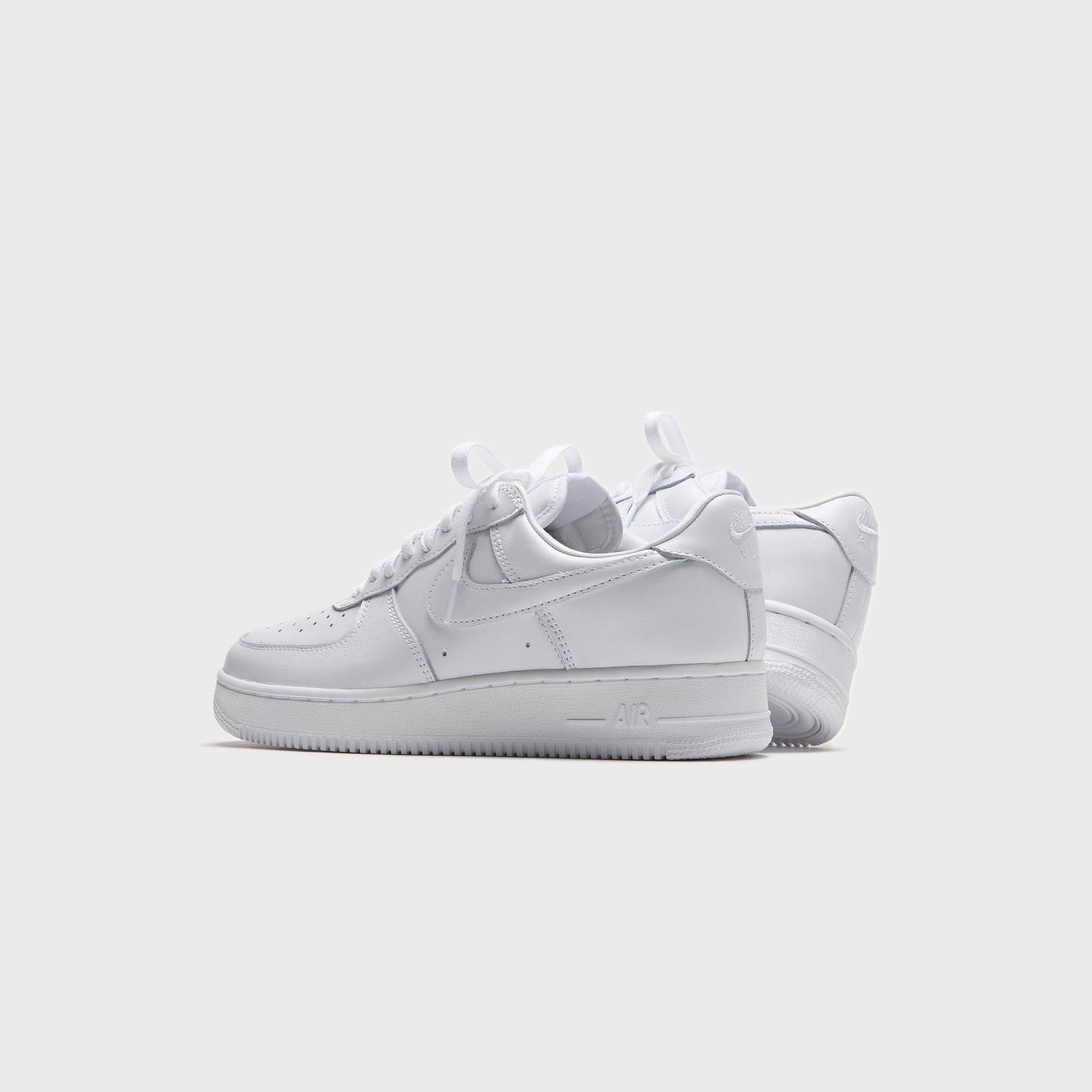 Nike Air Force 1 Low '01 "Triple White" - White