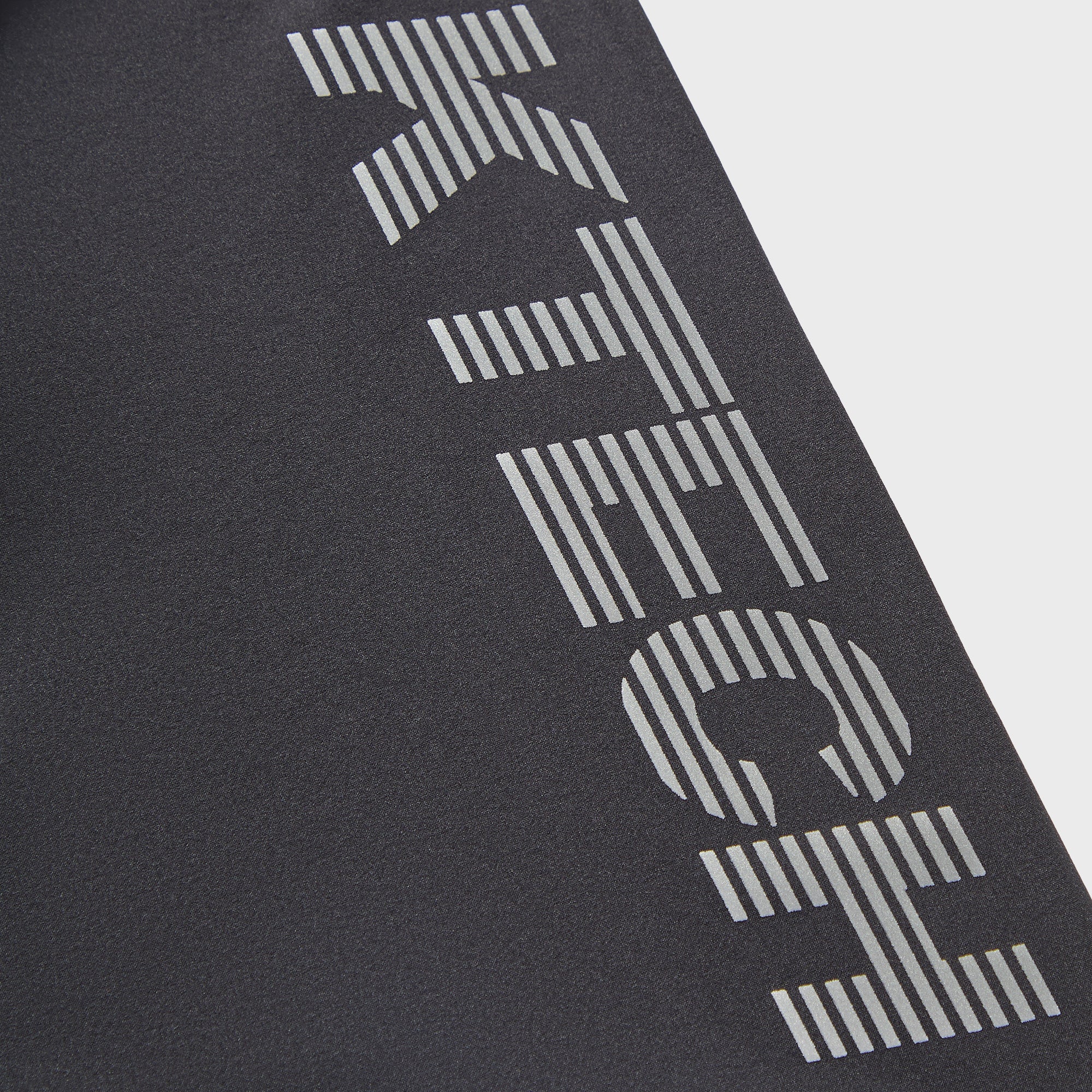 Kith for On Core Short - Black – Kith UK
