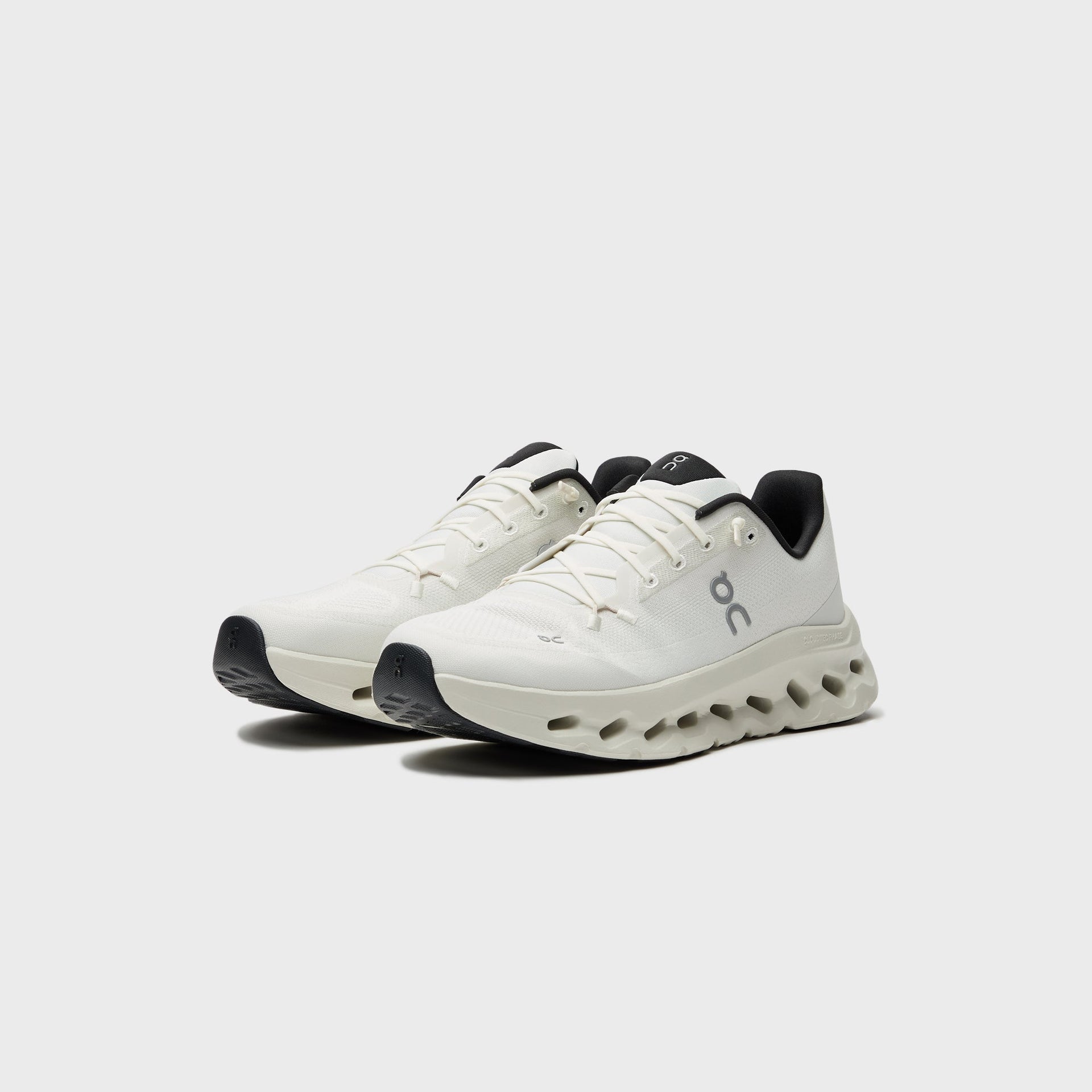 On Running Cloudtilt - Pearl / Ice