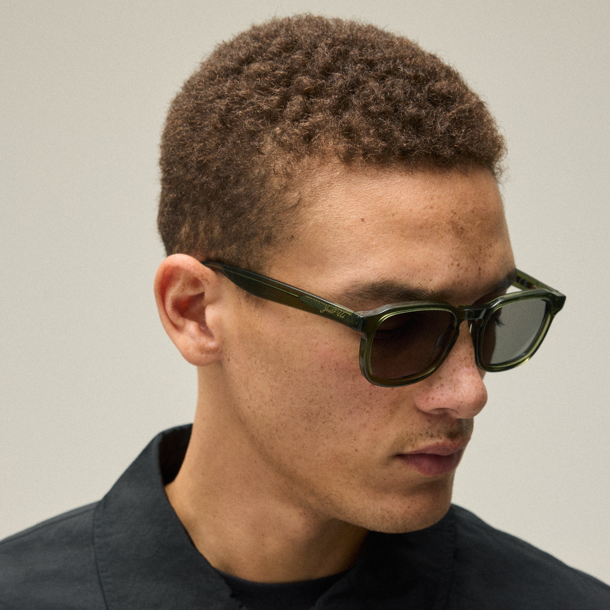 Kith Napeague Sunglasses - Green Crystal / Grey – Kith UK