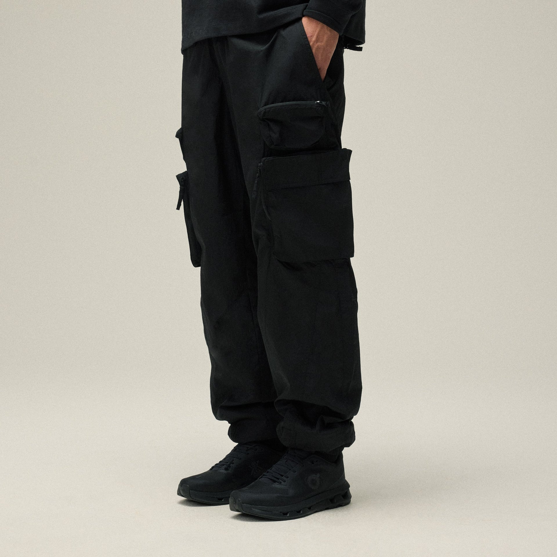 DO NOT USE Kith Wrinkle Nylon Chauncey Cargo Pant - Black