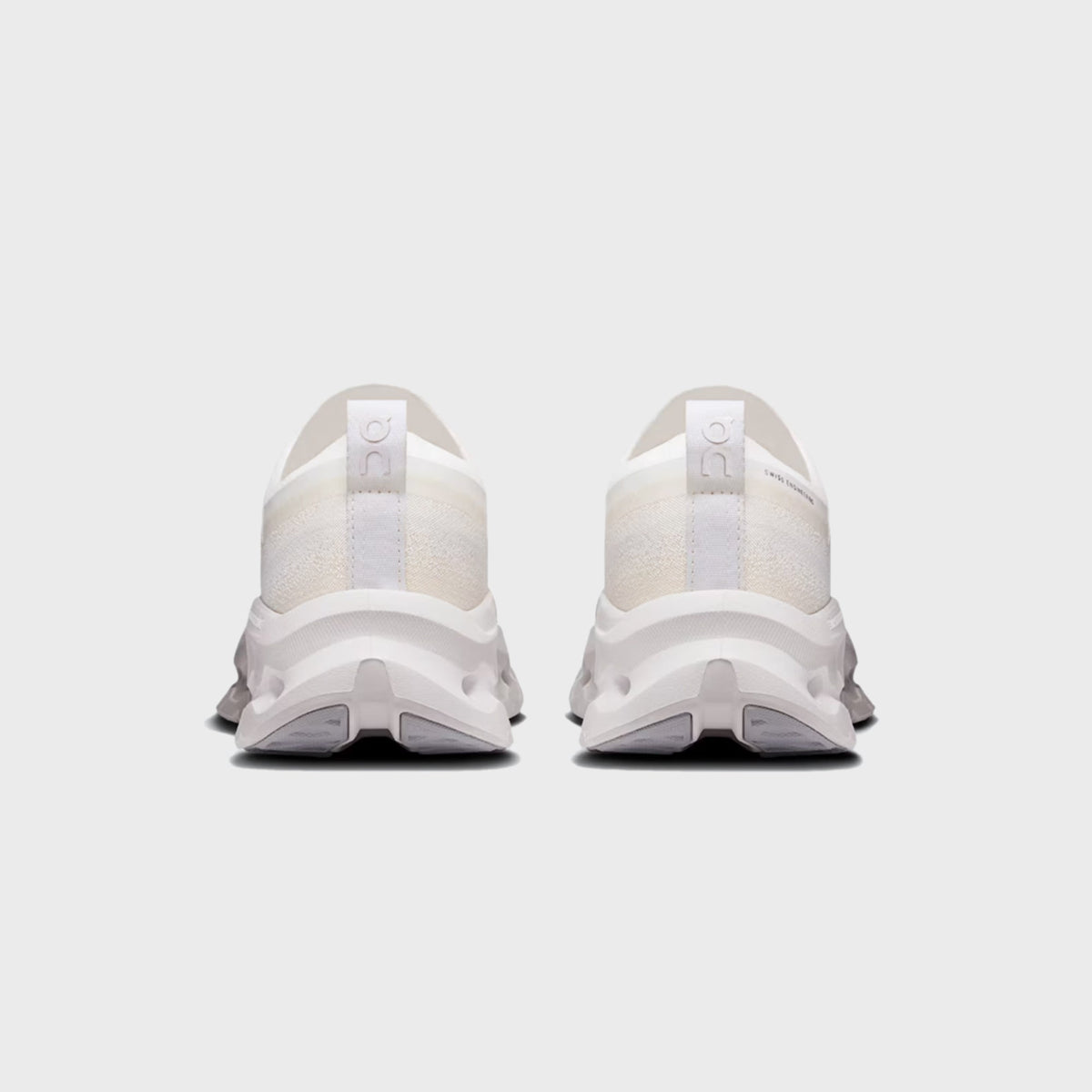 On Running WMNS Cloudtilt Moon - White / Frost