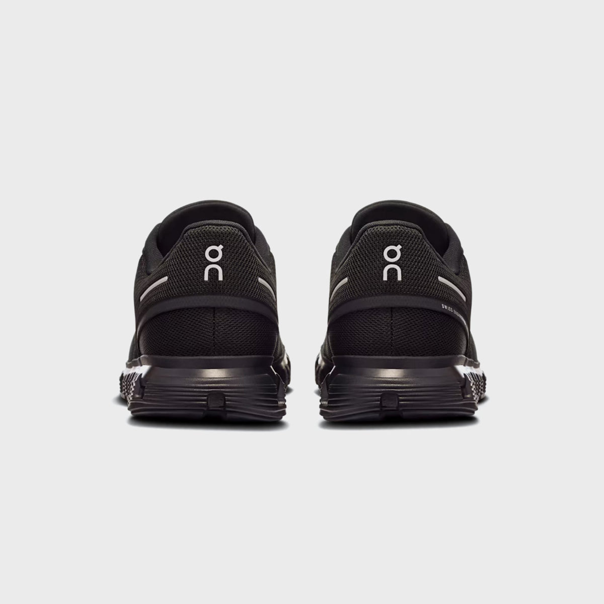 On Running Cloud 6 - Black
