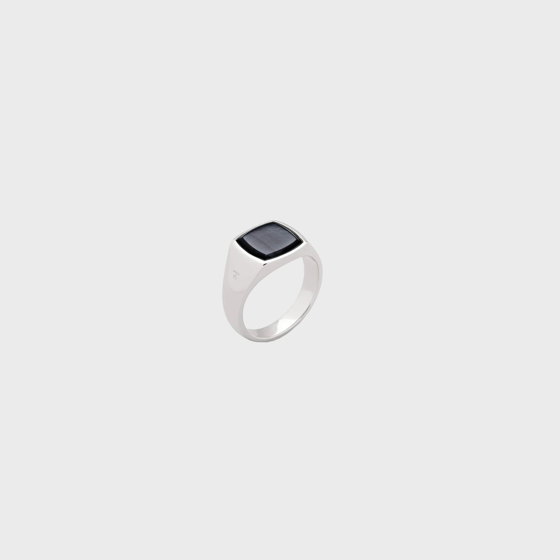 Tom Wood Kay Ring Blue Hawk Eye 58" - Silver