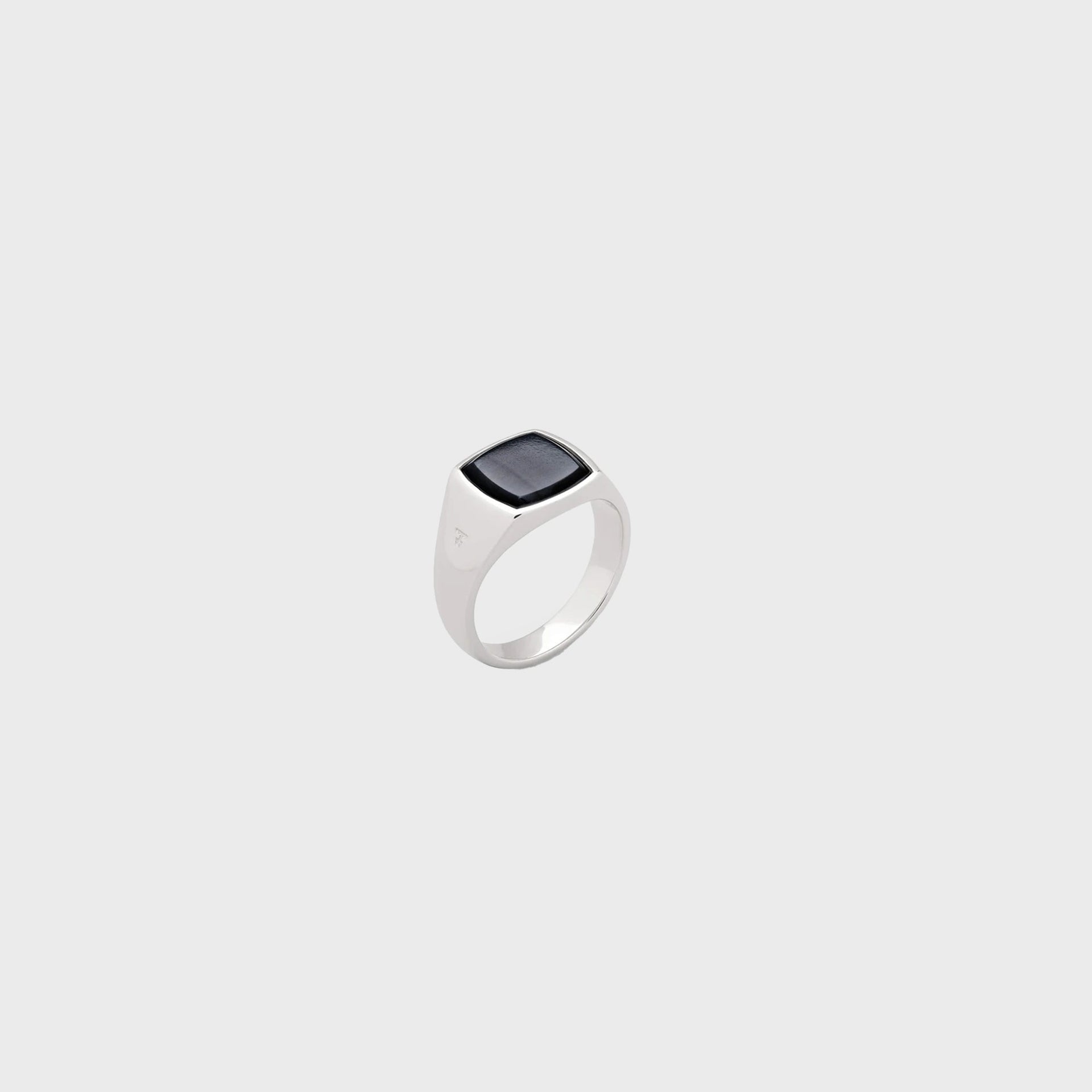 Tom Wood Kay Ring Blue Hawk Eye 60" - Silver