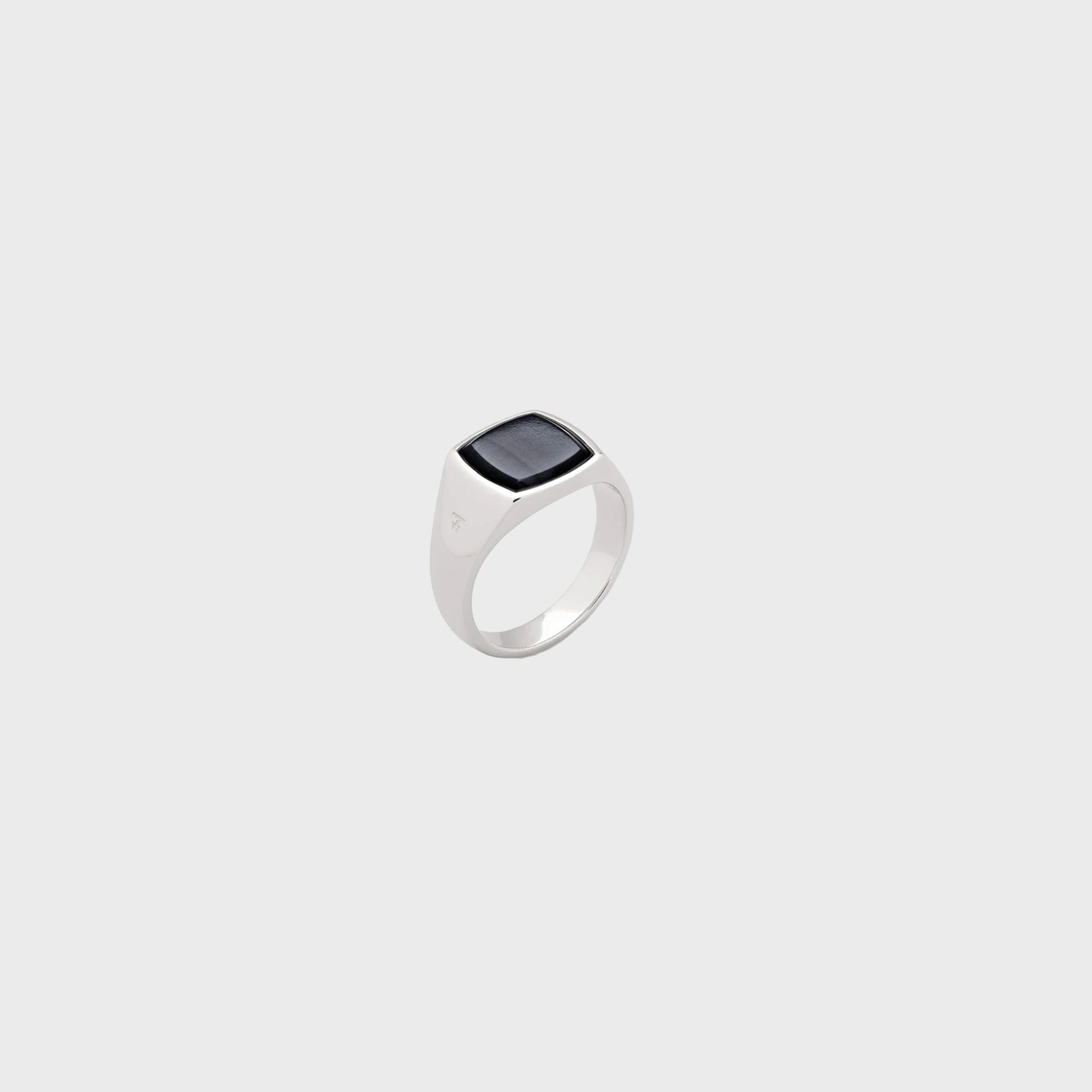 Tom Wood Kay Ring Blue Hawk Eye 62" - Silver