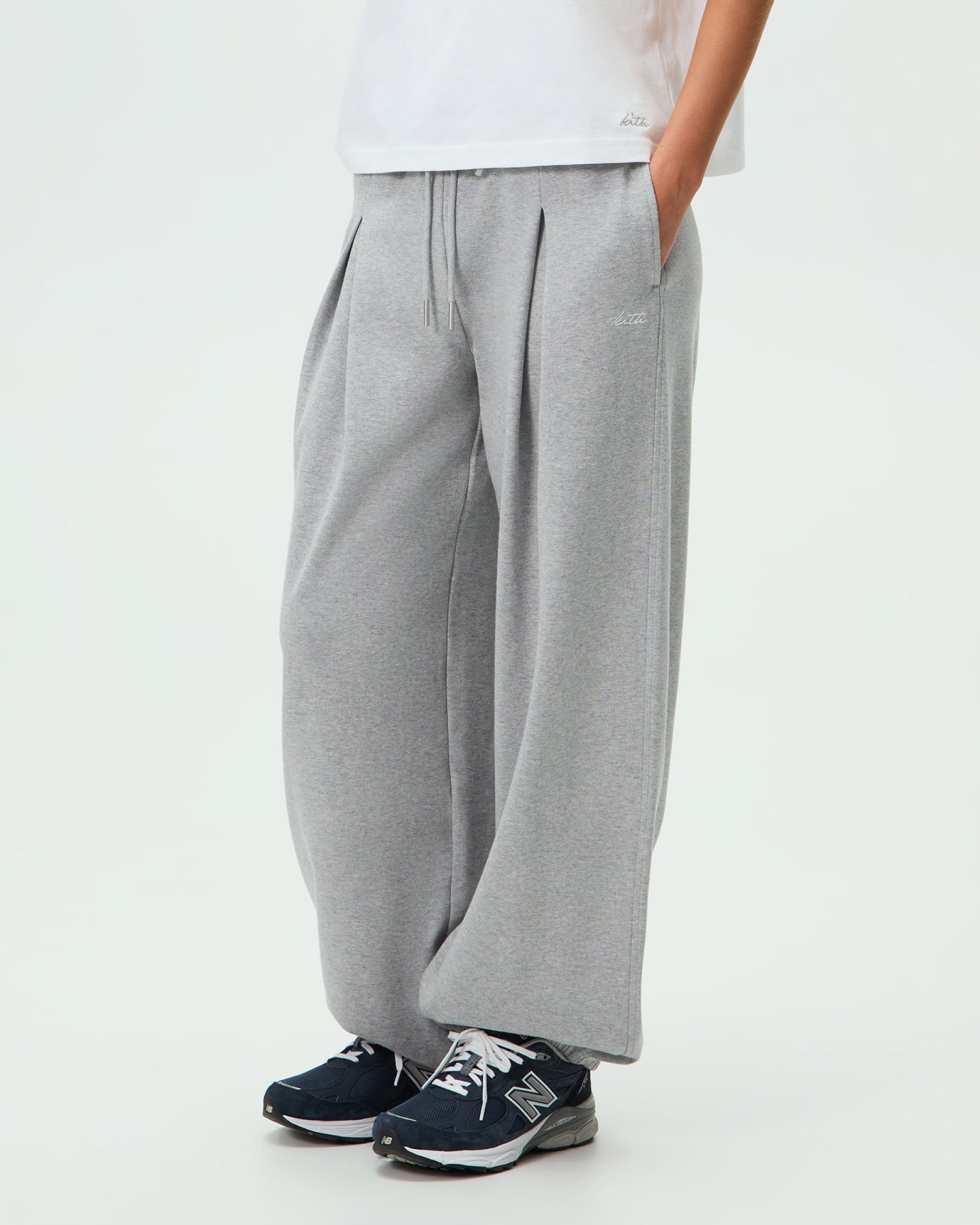gid://shopify/MediaImage/44917602058516
