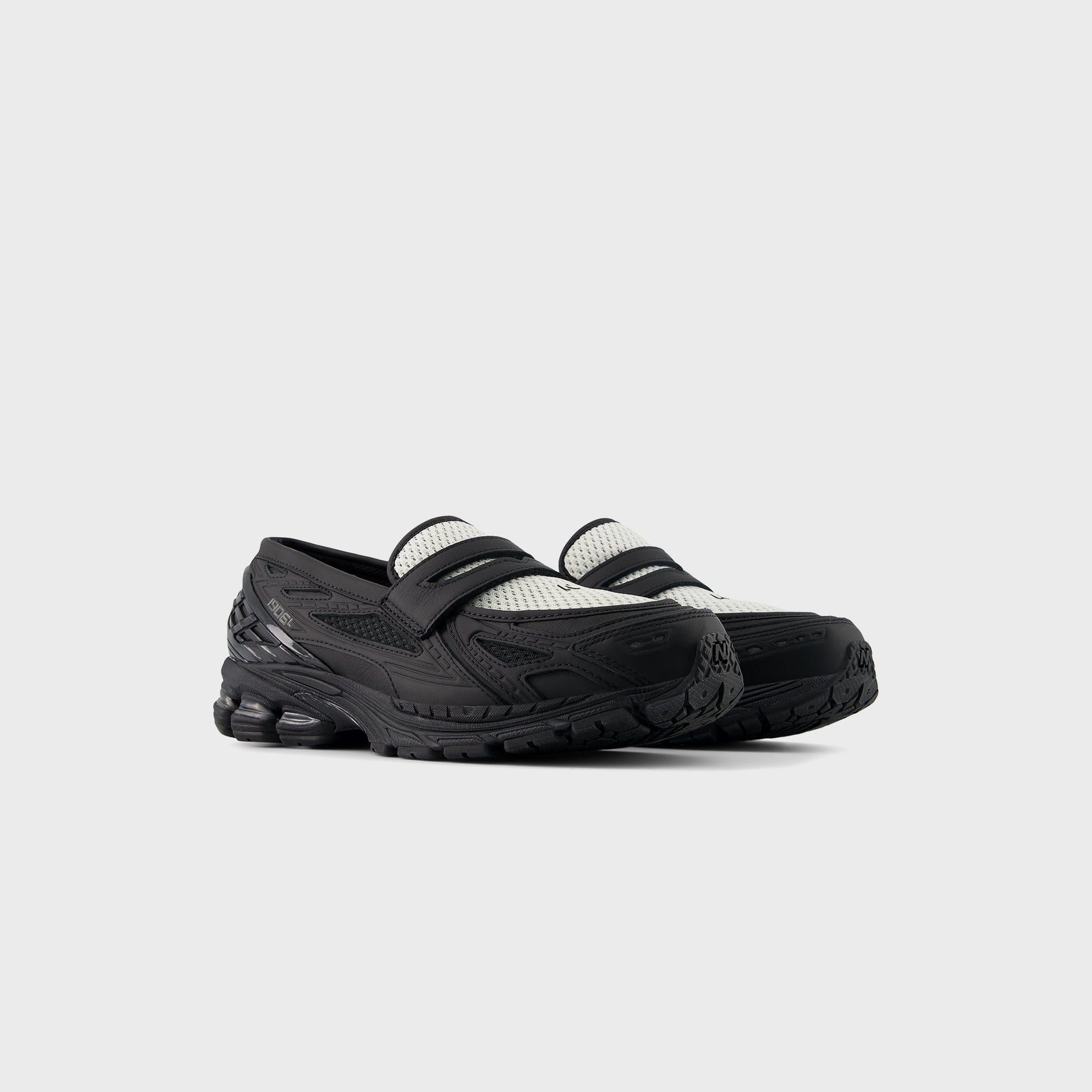 New Balance 1906L - Black / Angora