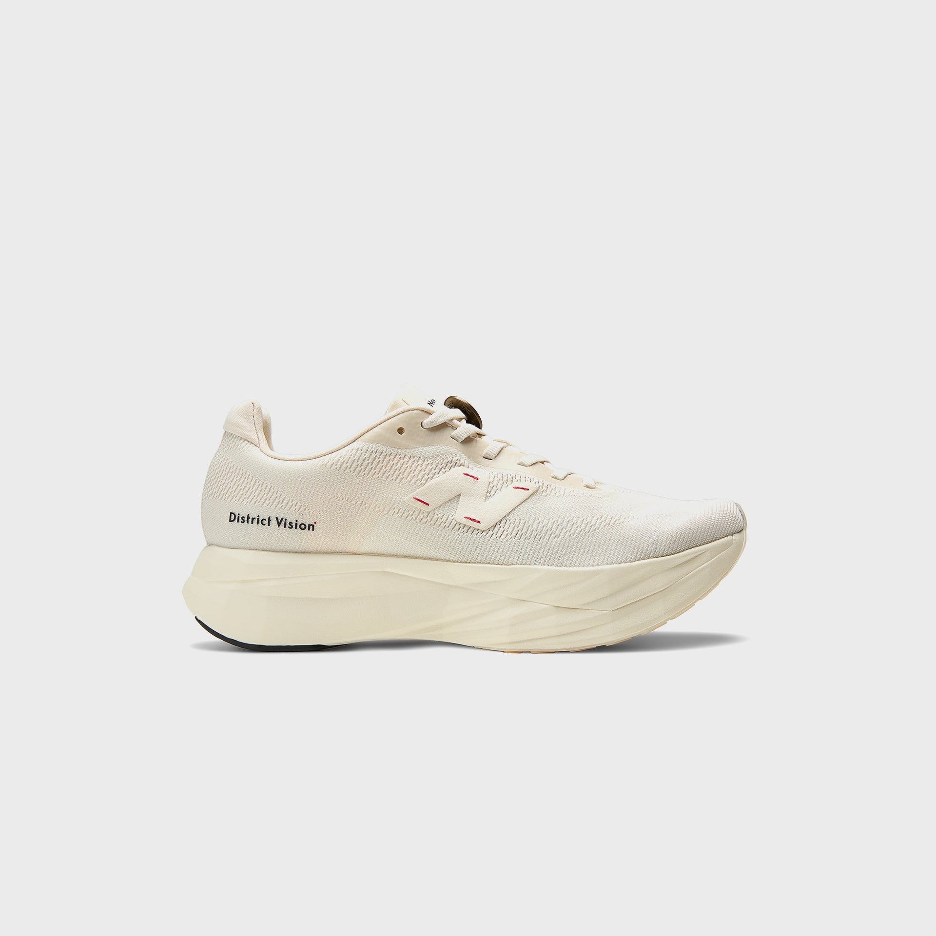 New Balance x District Vision WMNS SC Elite V5 - Linen / Black