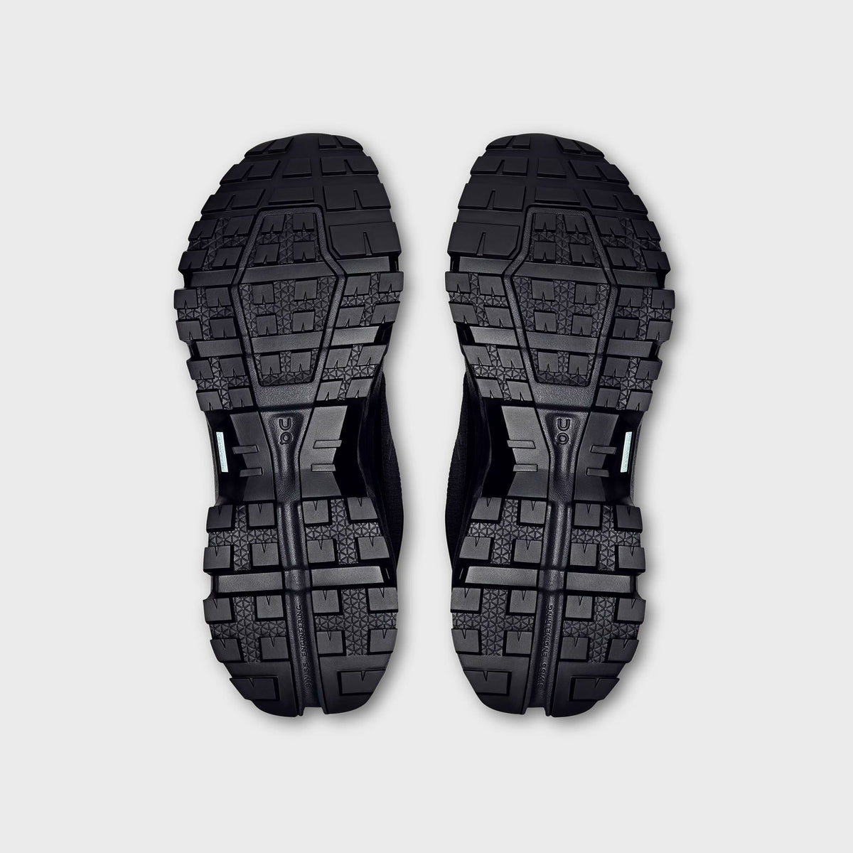 On Running Cloudrock Low Waterproof - Black