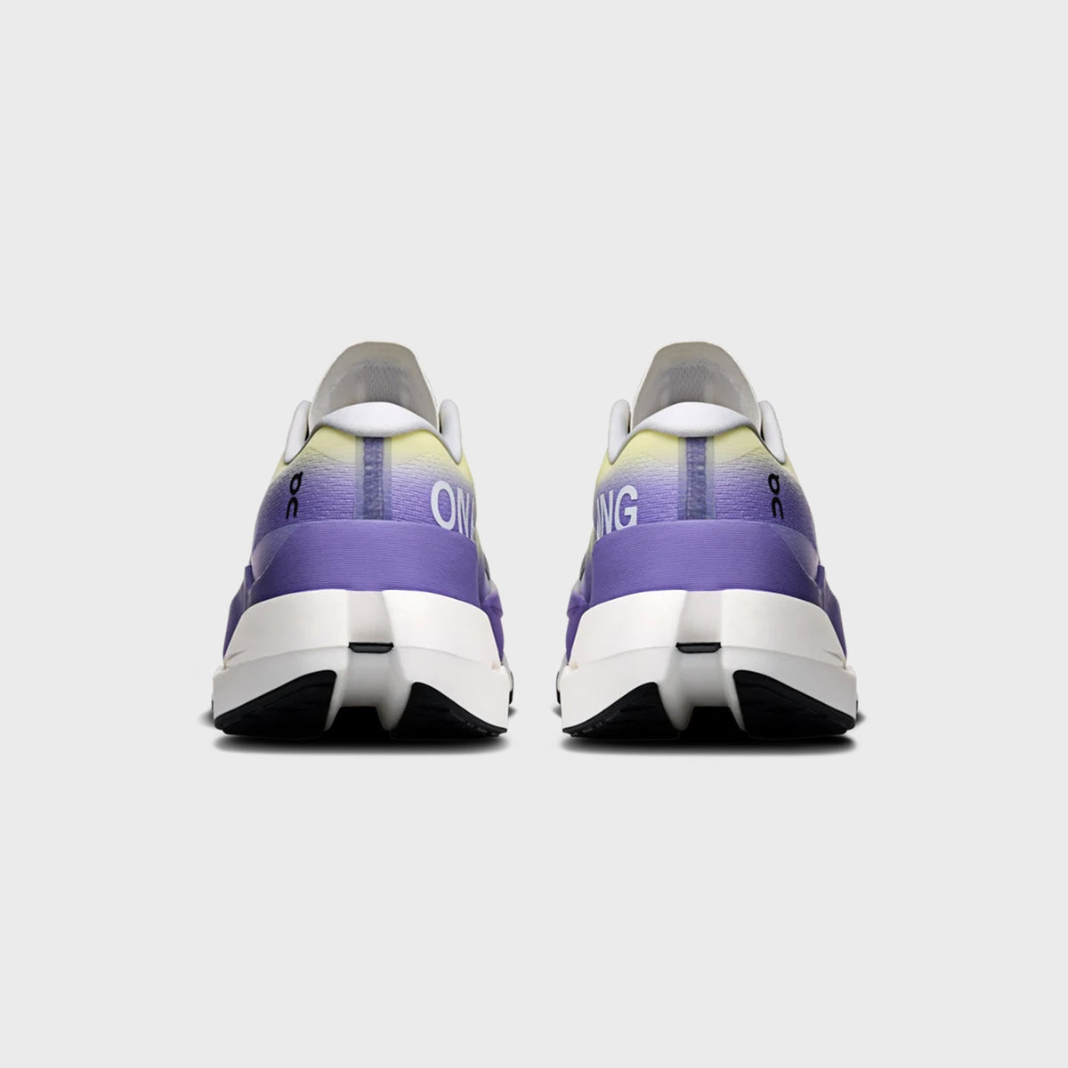 On Running Cloudboom Max - White / Juniper