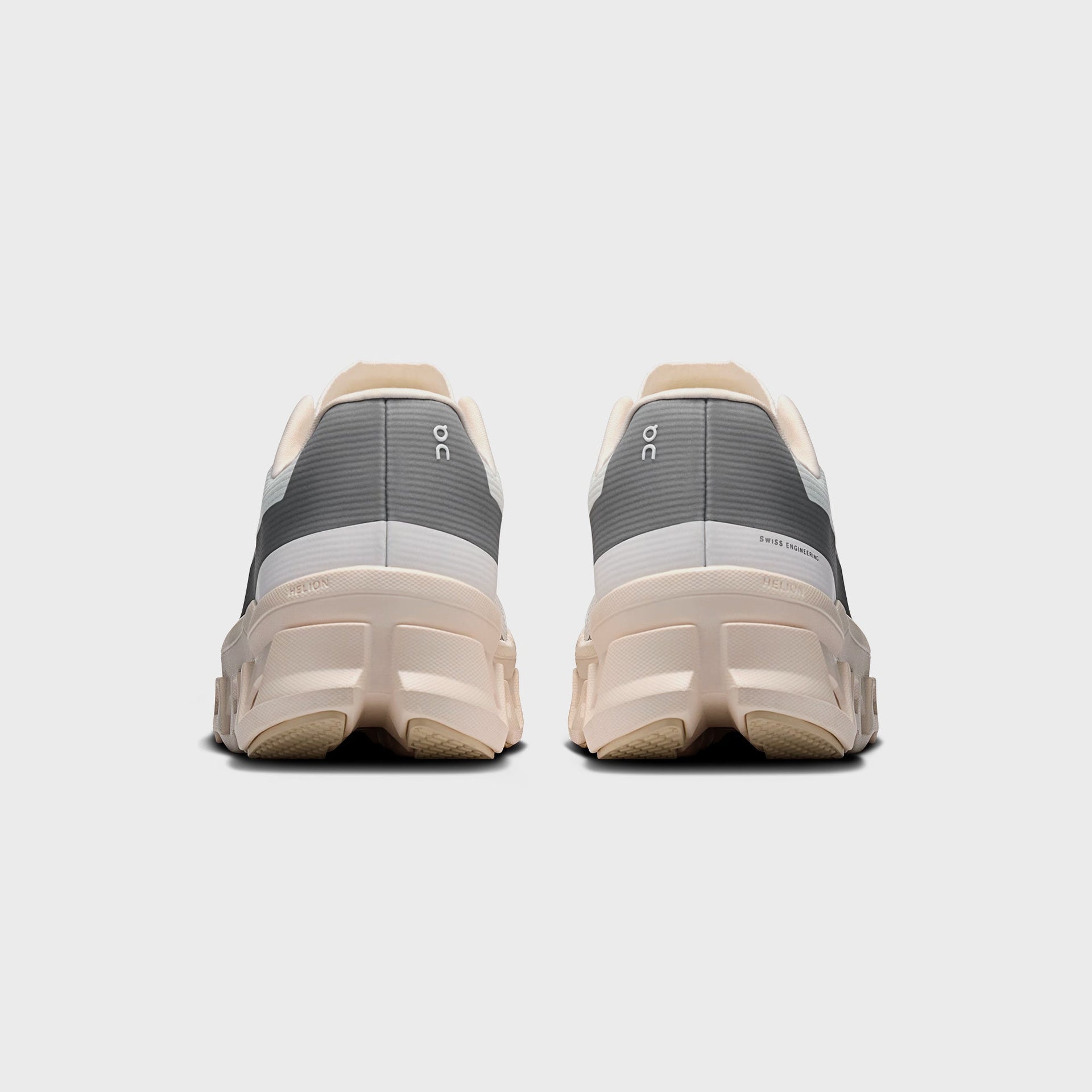 On Running WMNS Cloudmonster Void - Ivory / Seashell