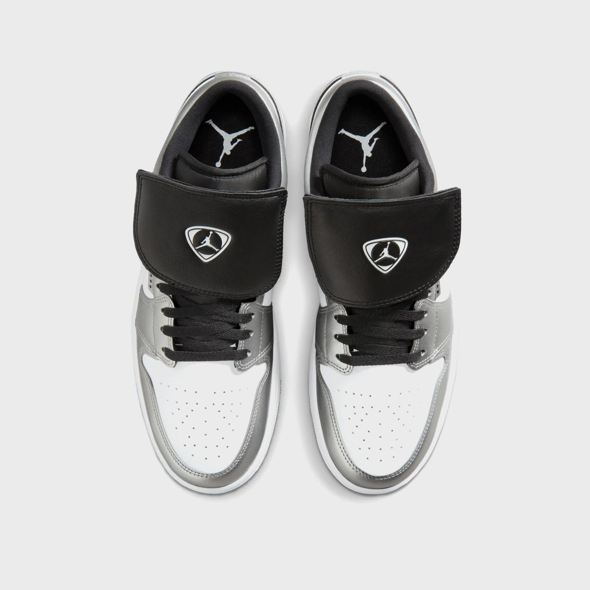 Jordan Air Jordan 1 Low SE - White / Metallic Silver / Black
