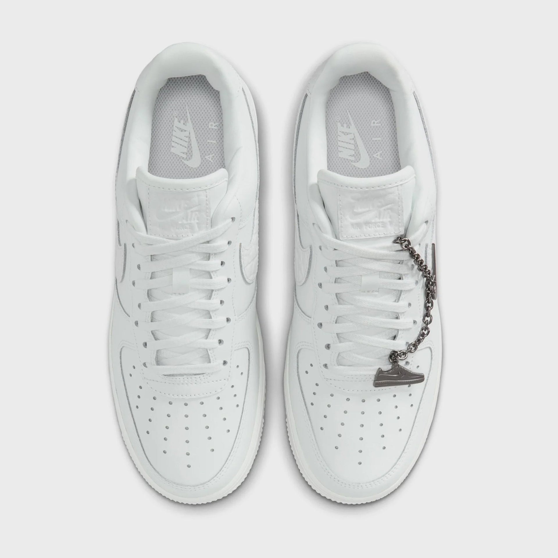Nike WMNS Air Force 1 '07 Low - Summit White / White / Metallic Silver / Summit White