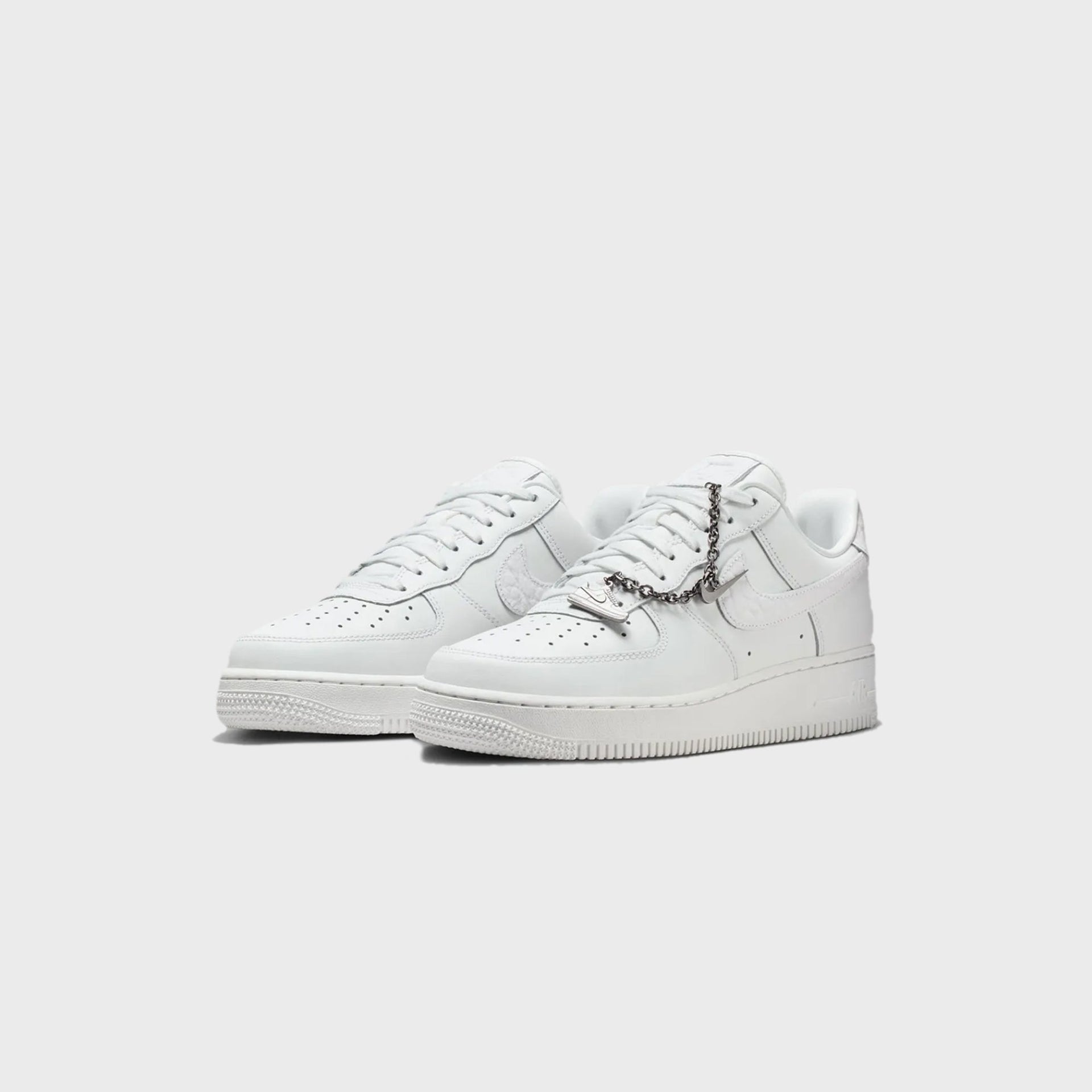 Nike WMNS Air Force 1 '07 Low - Summit White / White / Metallic Silver / Summit White