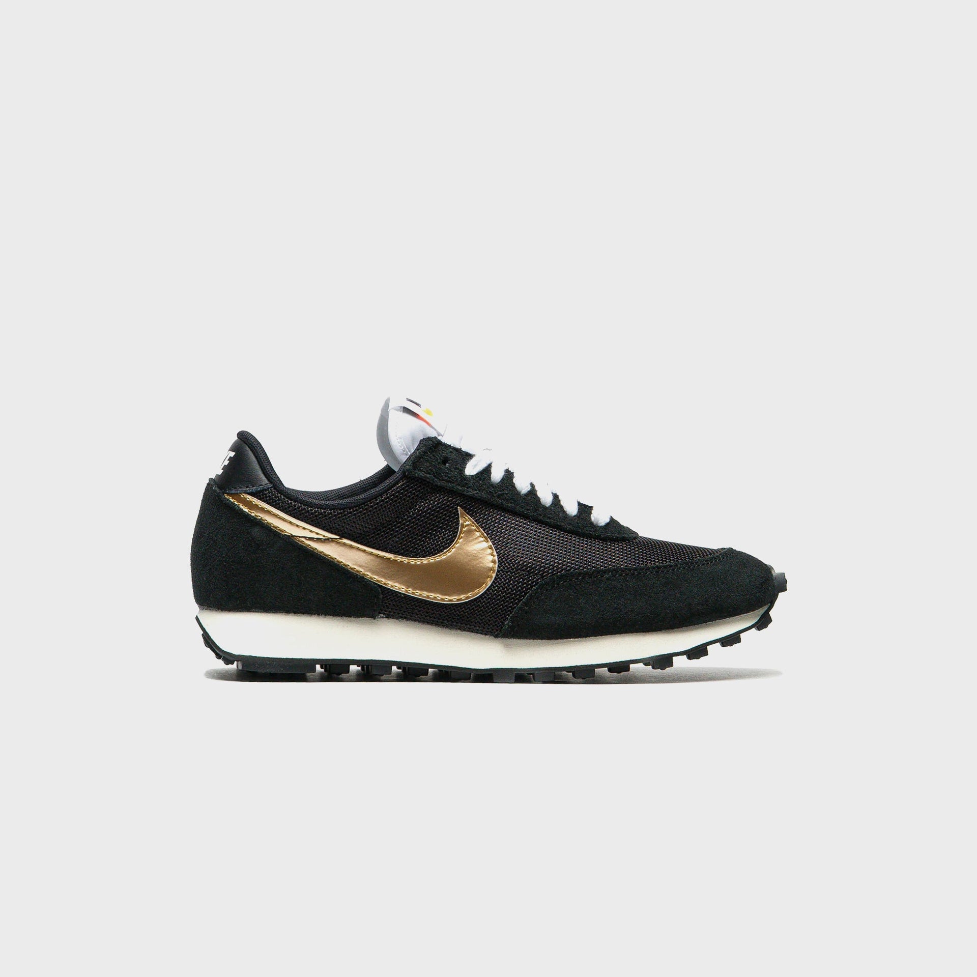 Nike Daybreak SP - Metallic Gold / Black