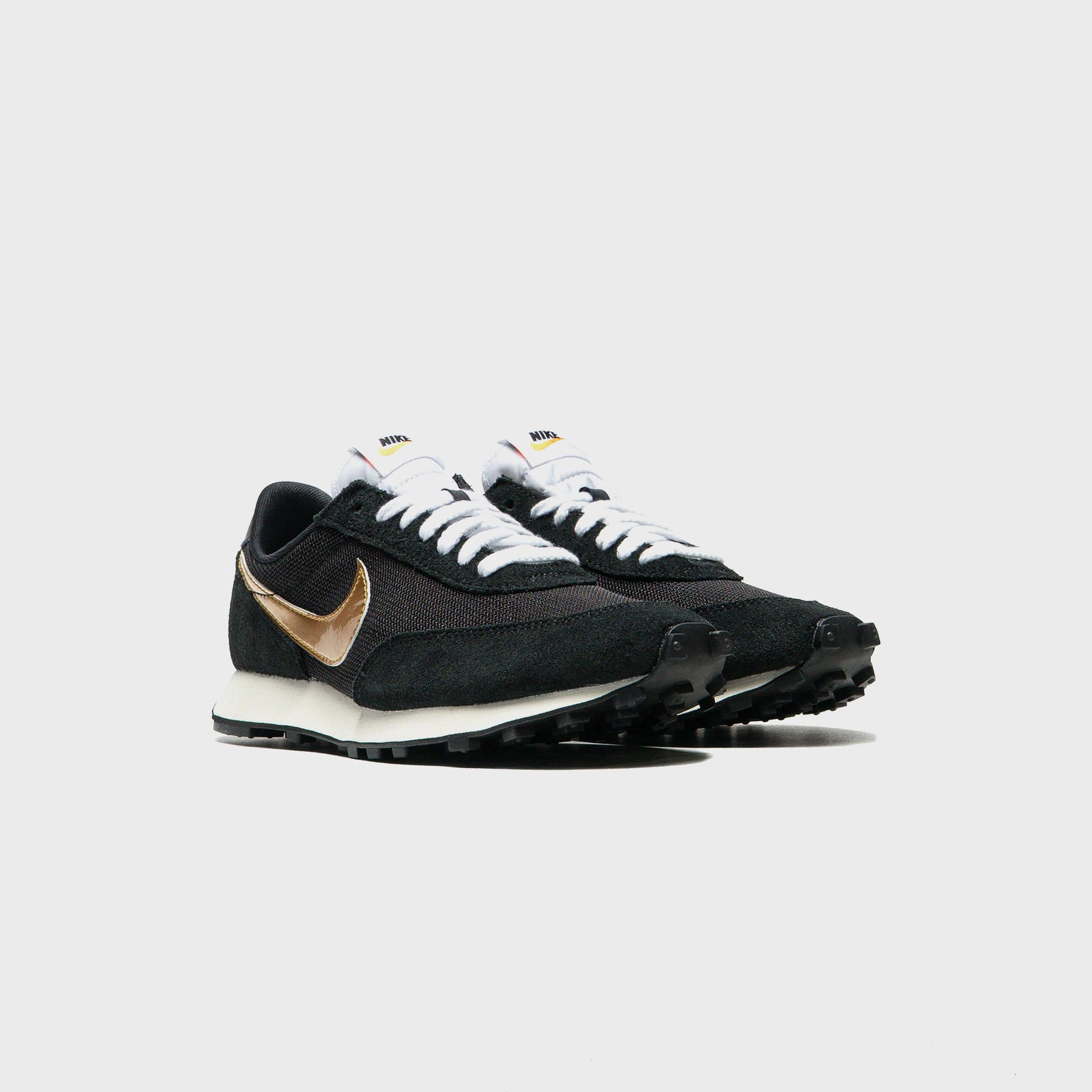 Nike Daybreak SP - Metallic Gold / Black