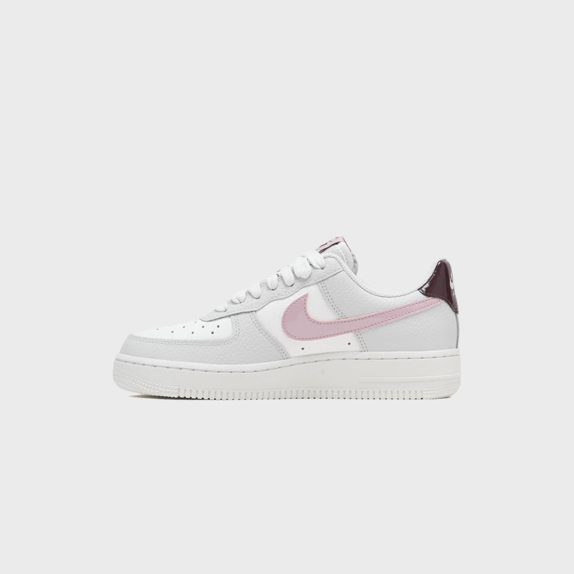Nike WMNS Air Force 1 '07 - Summit White / Vast Grey / Burgundy Crush / Plum Chalk